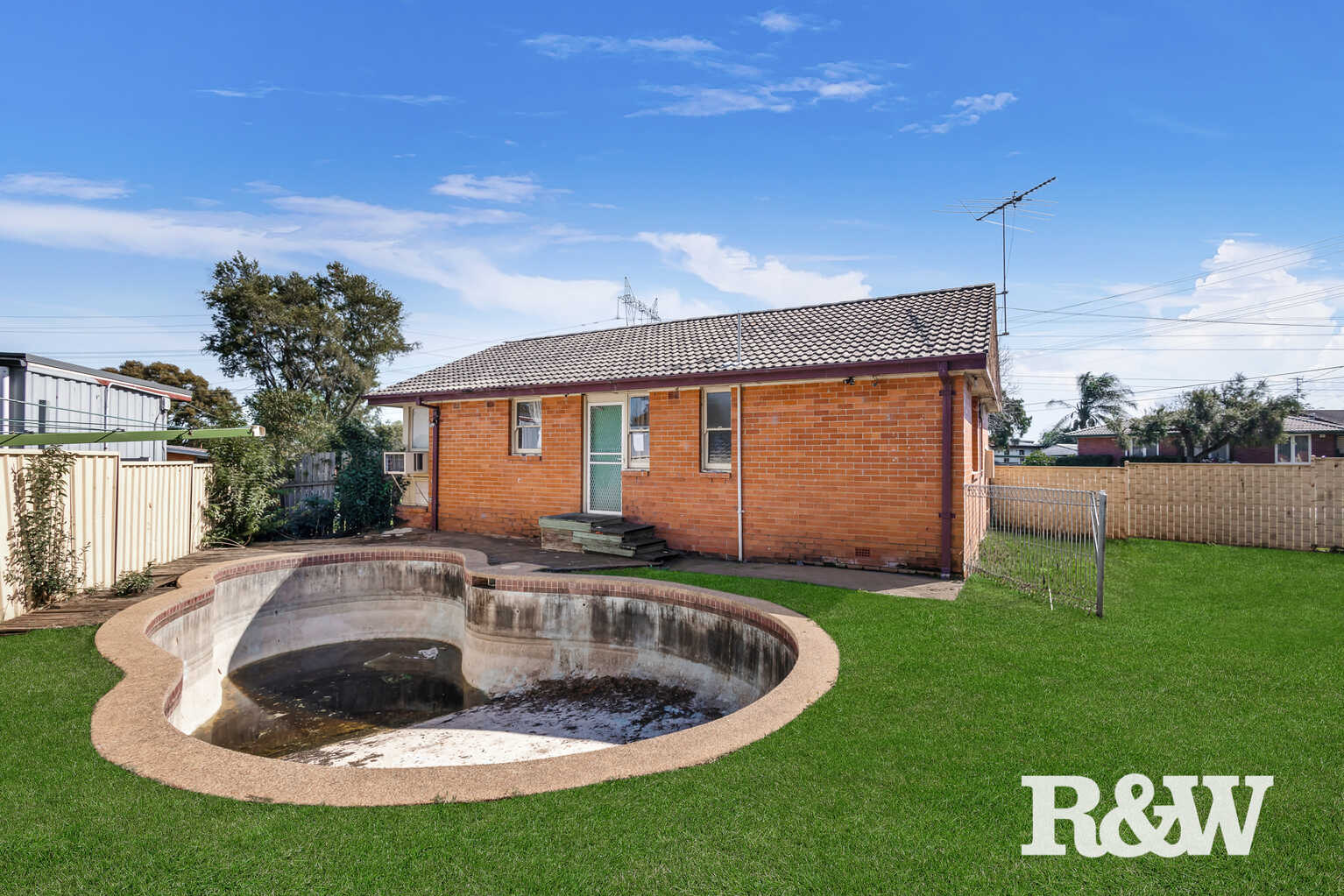 122 Bougainville Road Blackett 122 Bougainville Road Blackett