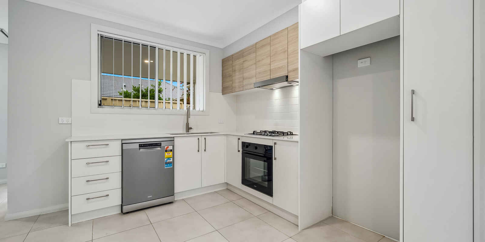 3/26 Canberra Street Oxley Park
