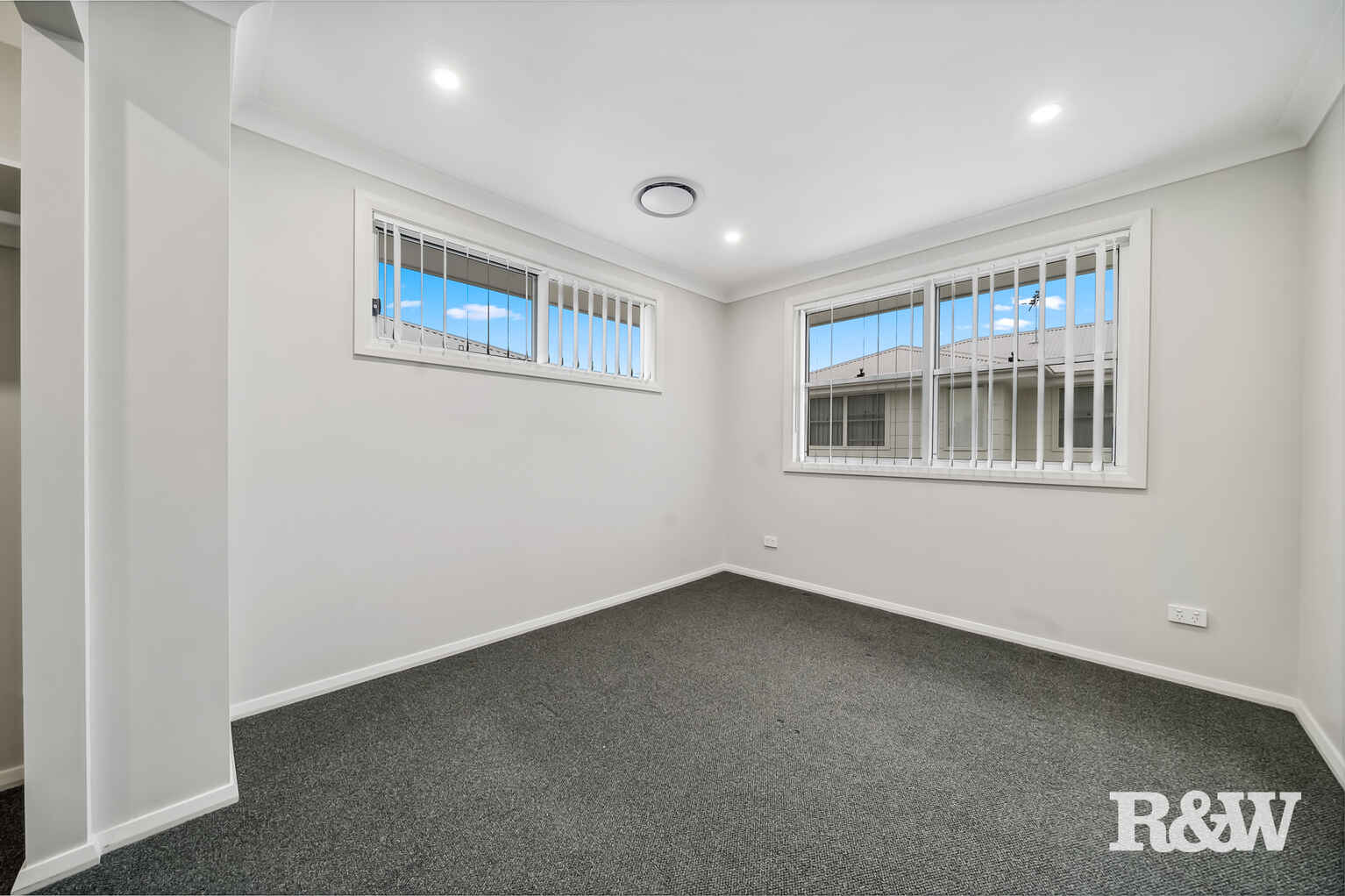3/26 Canberra Street Oxley Park