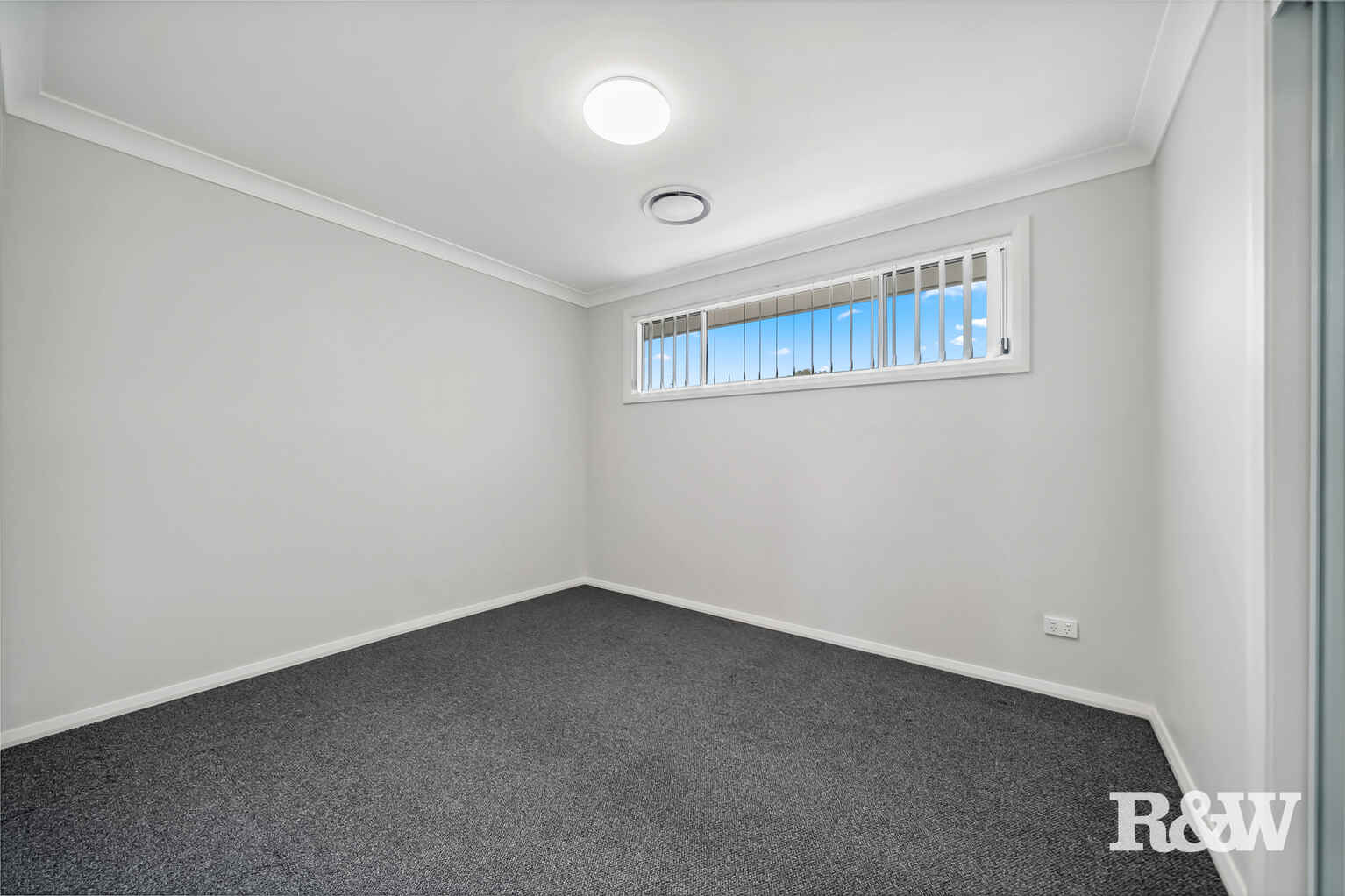 3/26 Canberra Street Oxley Park