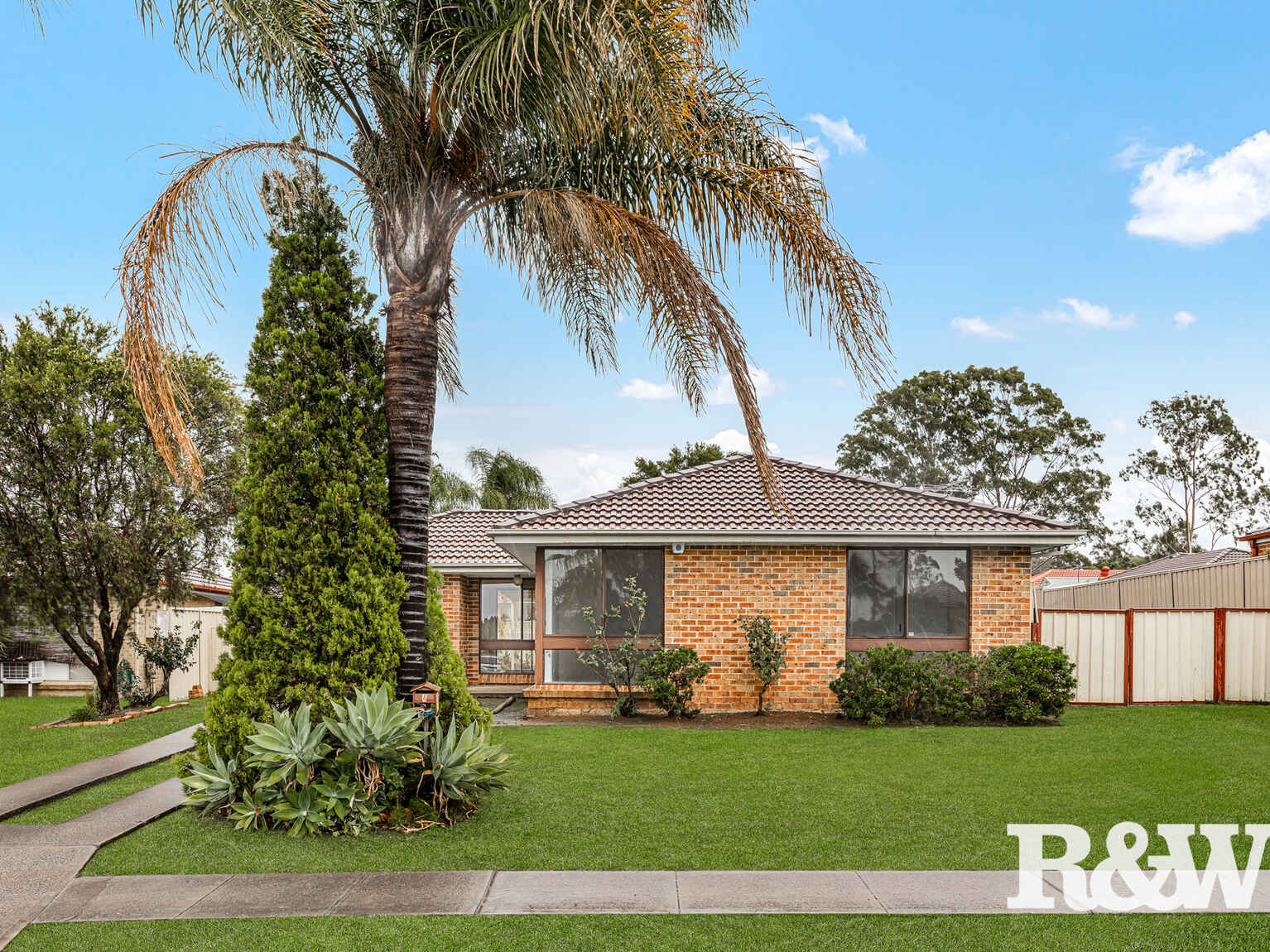 4 Dino Close Rooty Hill