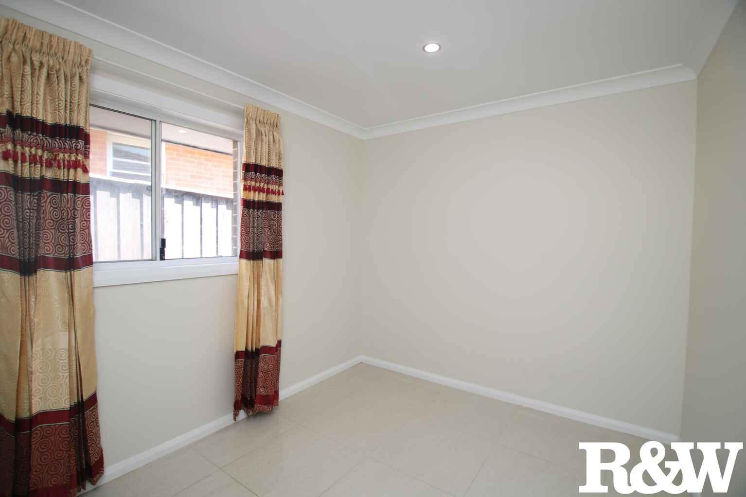 1 Tamaro Avenue Whalan