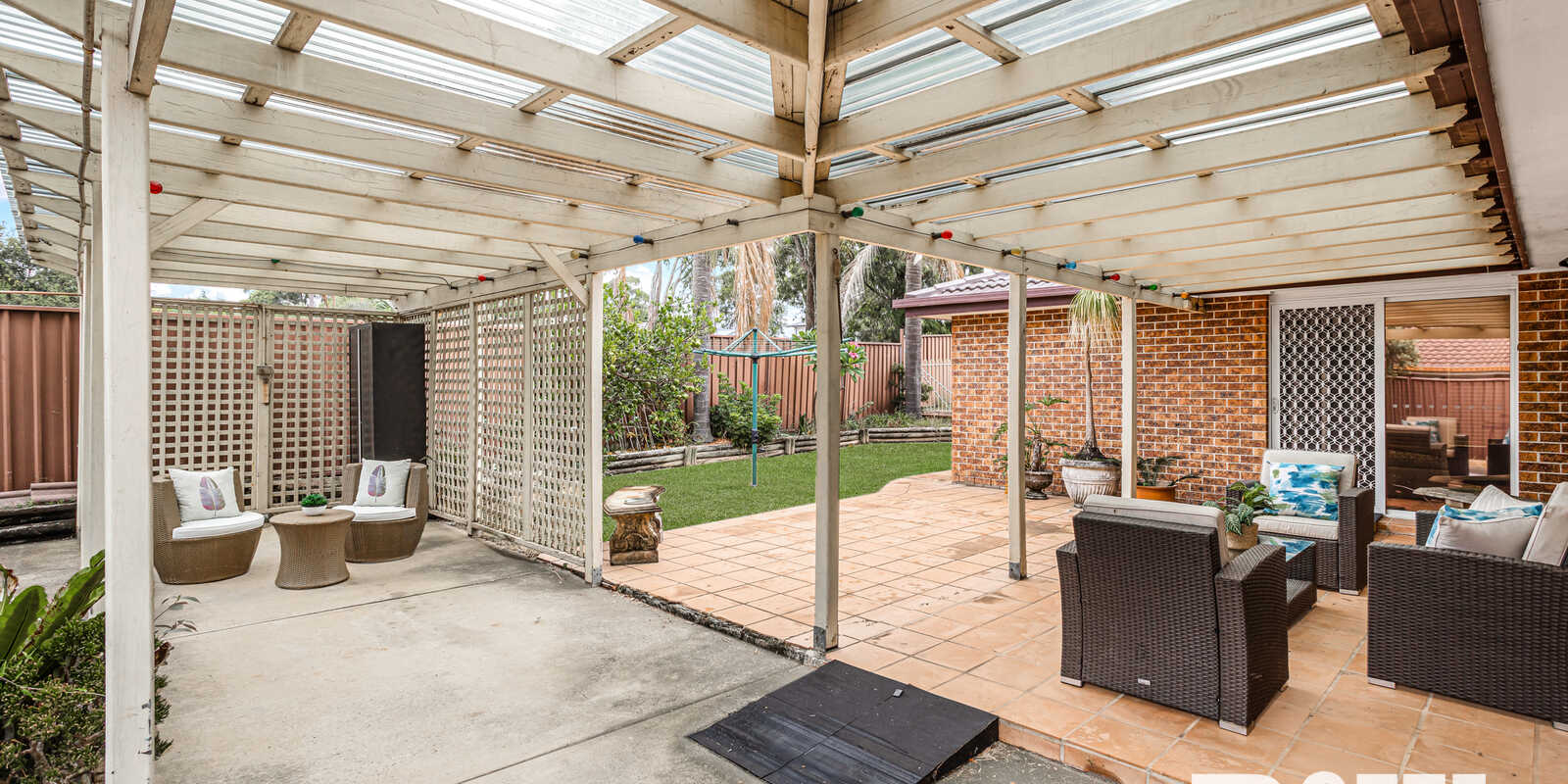 9 Pam Green Place Doonside