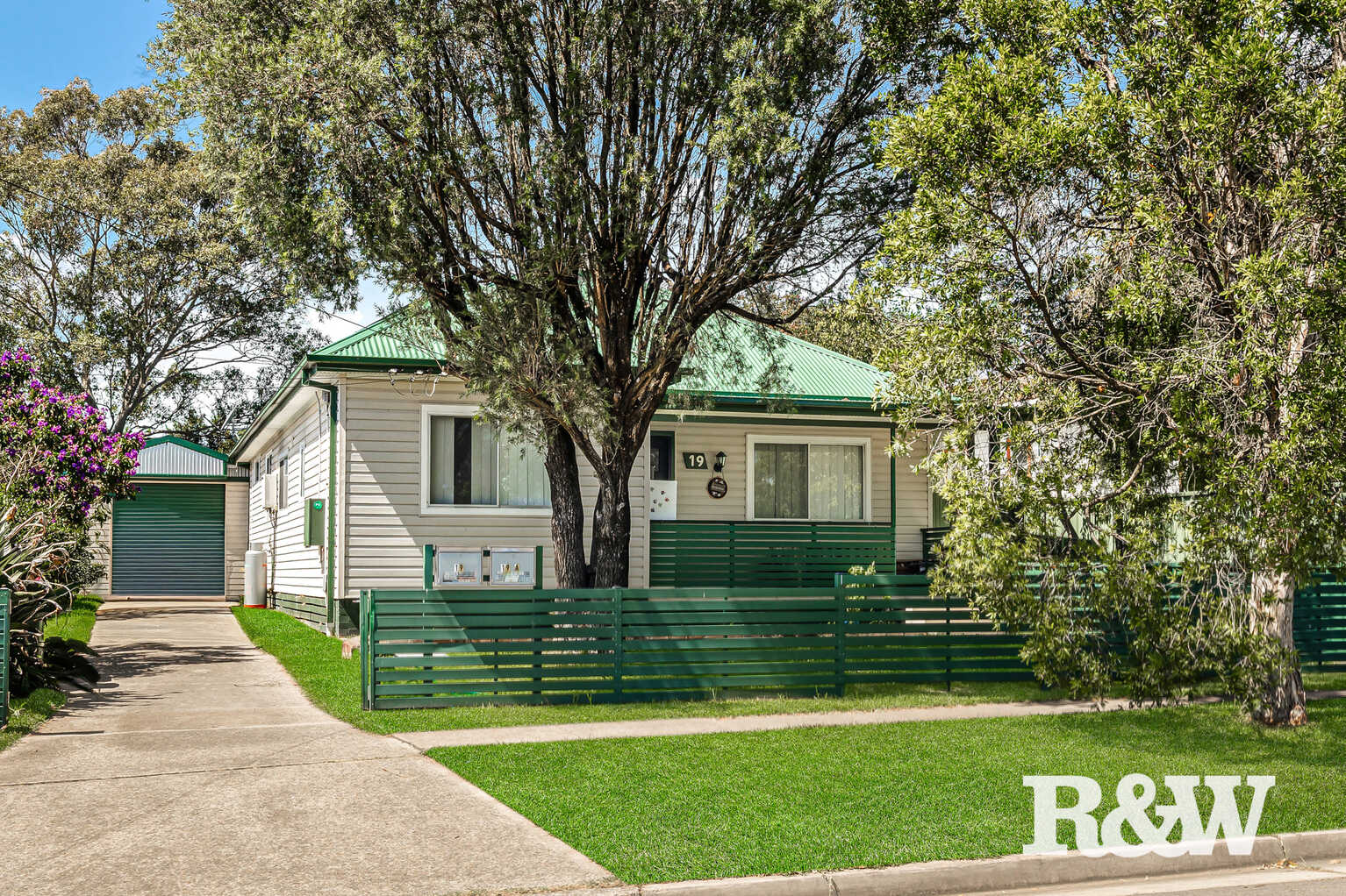 19 & 19A Springfield Avenue Blacktown 19 & 19A Springfield Avenue Blacktown