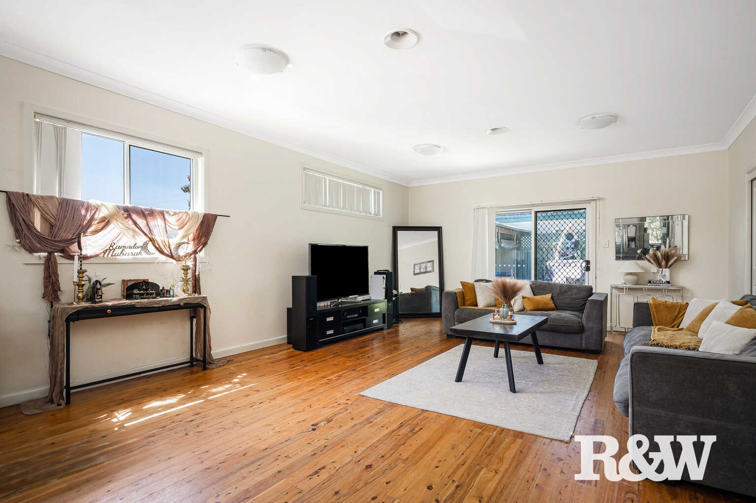 19 & 19A Springfield Avenue Blacktown 19 & 19A Springfield Avenue Blacktown