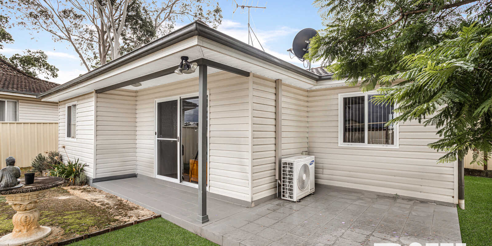 11 & 11A Freya Crescent Shalvey 11 & 11A Freya Crescent Shalvey