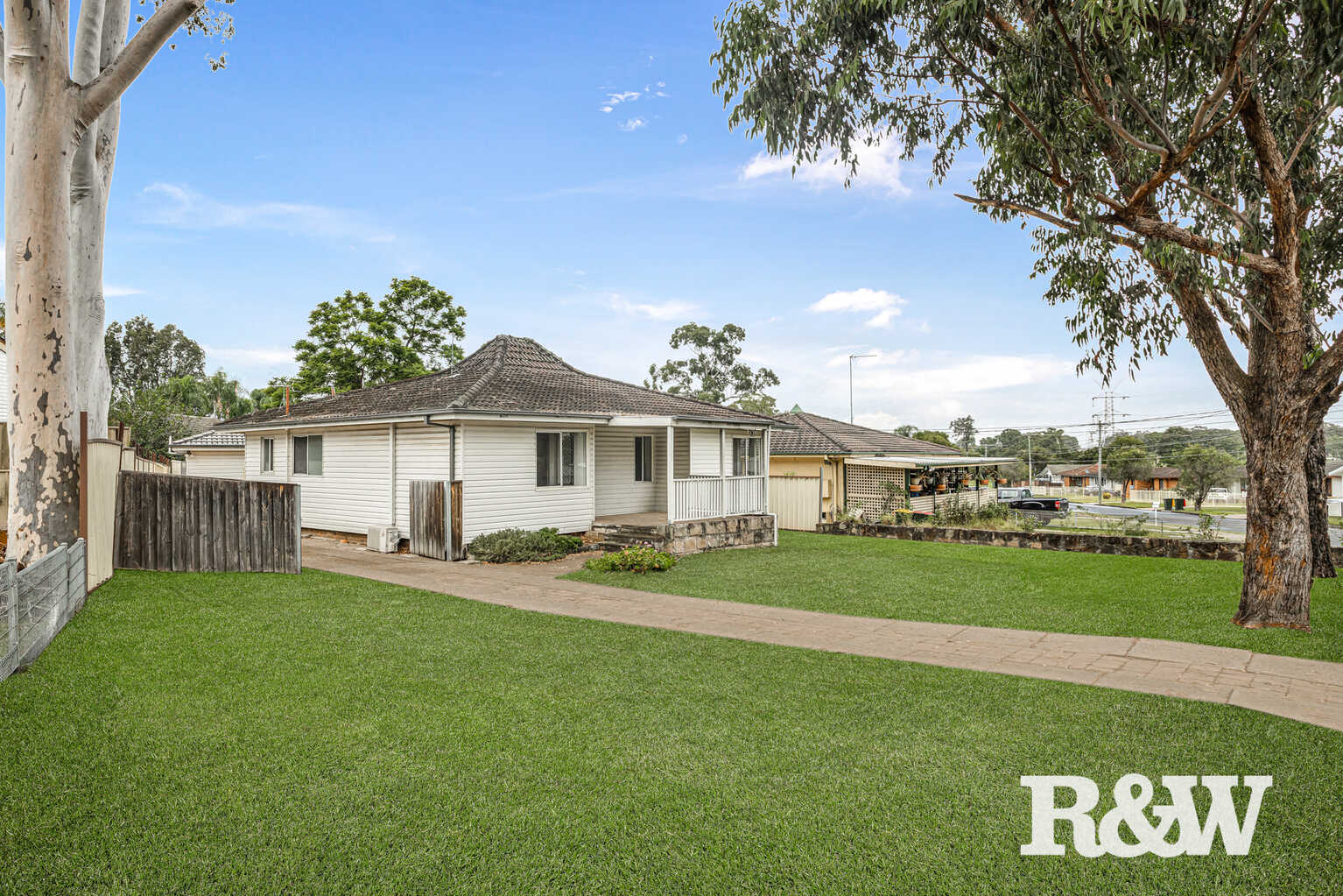 11 & 11A Freya Crescent Shalvey 11 & 11A Freya Crescent Shalvey