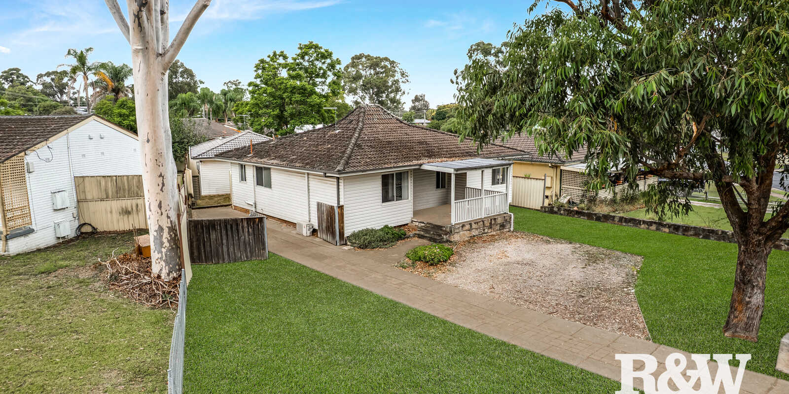 11 & 11A Freya Crescent Shalvey 11 & 11A Freya Crescent Shalvey