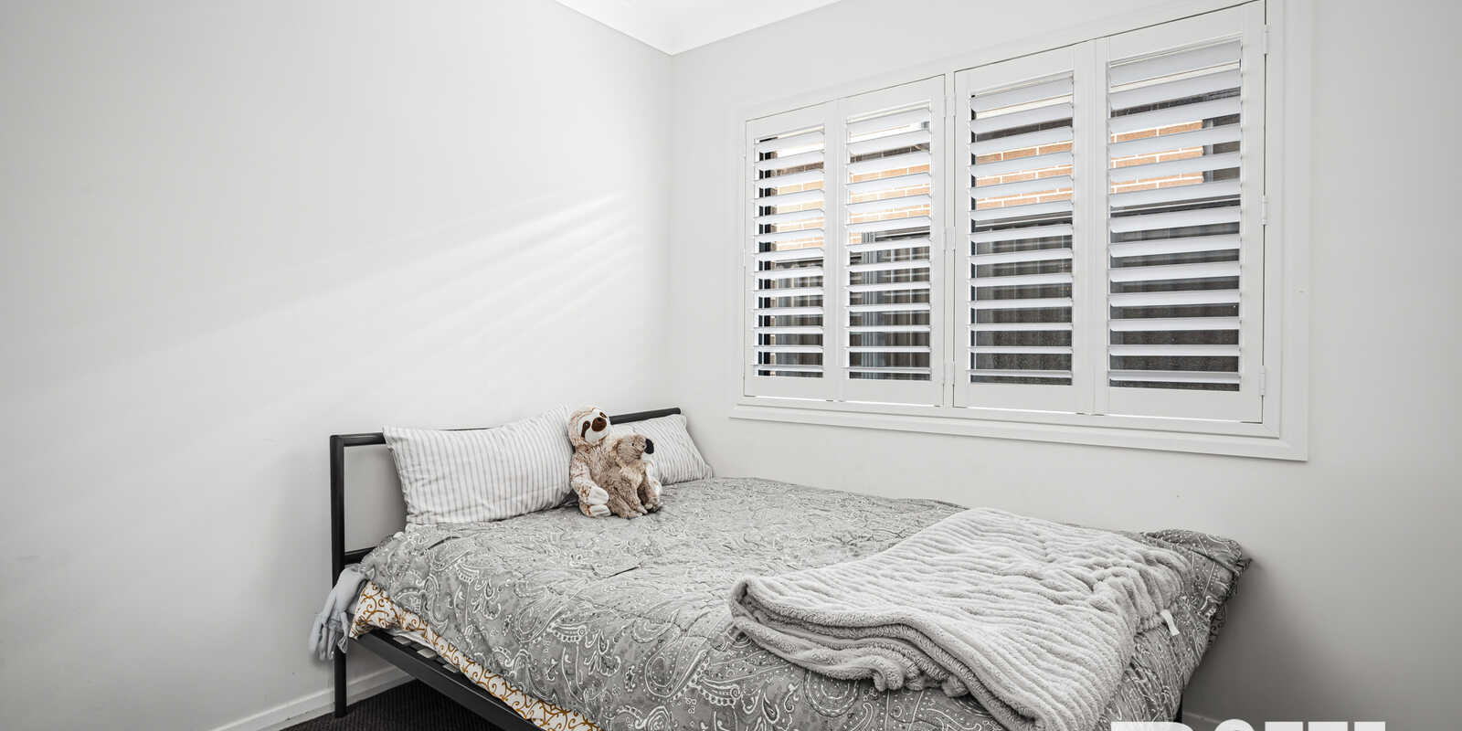 40 Sandalwood Crescent Colebee 40 Sandalwood Crescent Colebee
