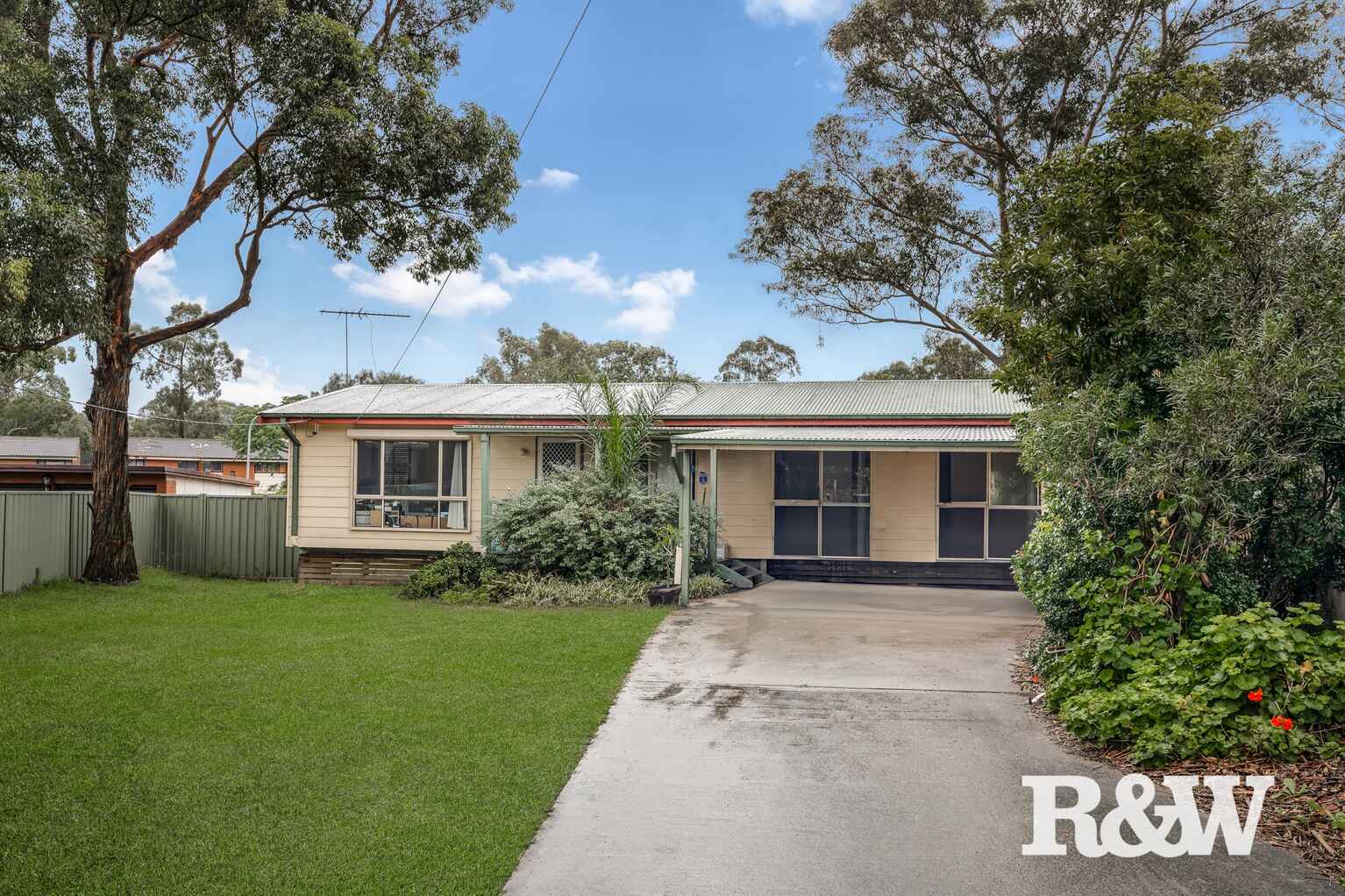 26 Macartney Crescent Hebersham 26 Macartney Crescent Hebersham