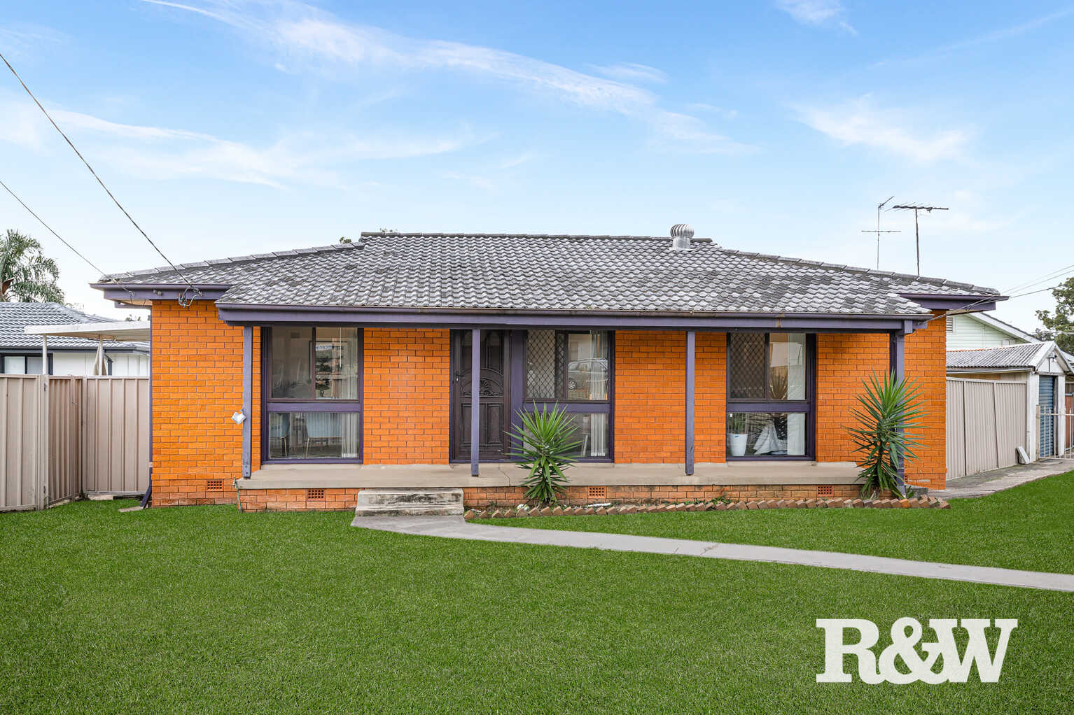 27 Niland Crescent Blackett