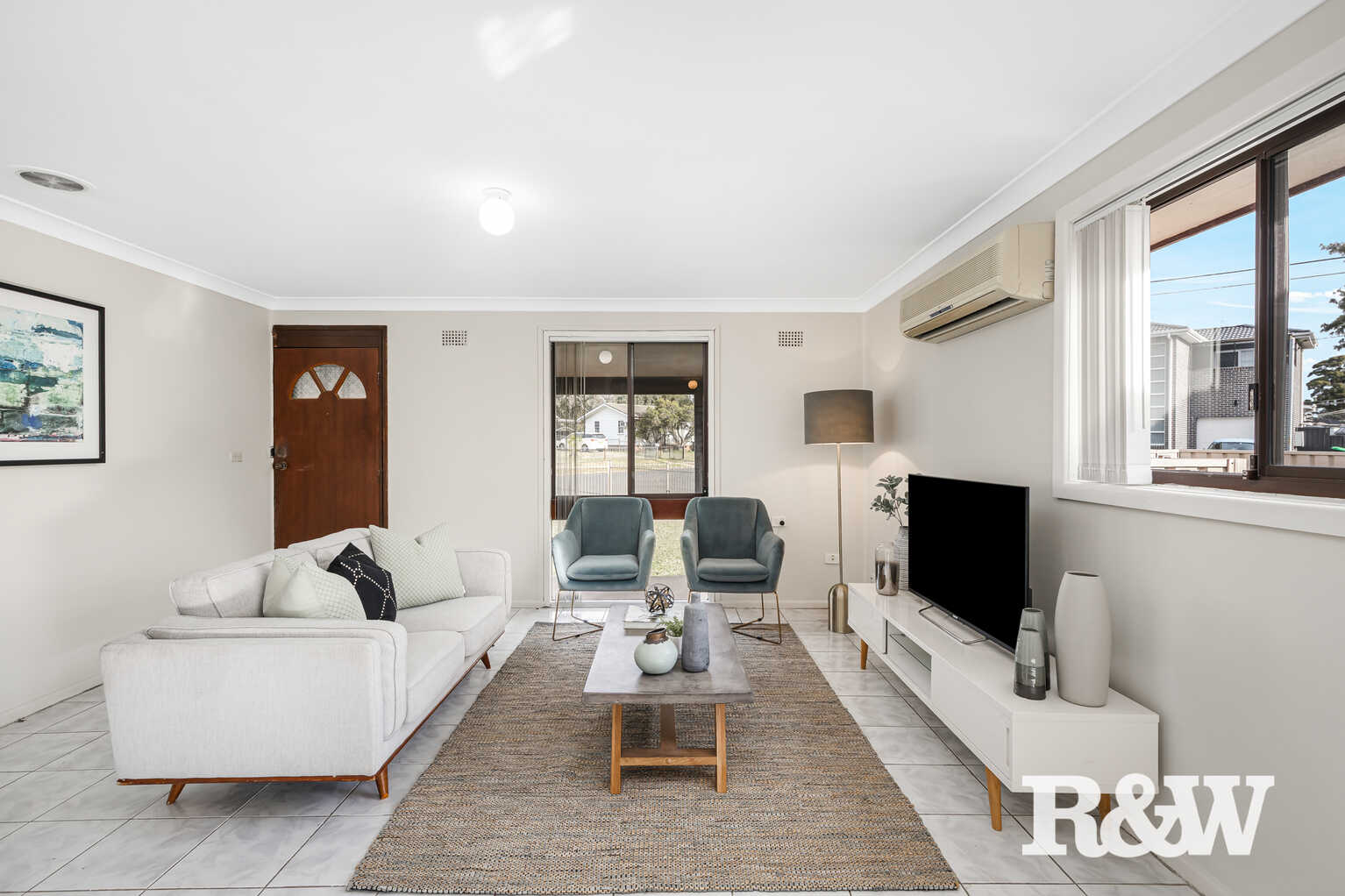 27 Niland Crescent Blackett
