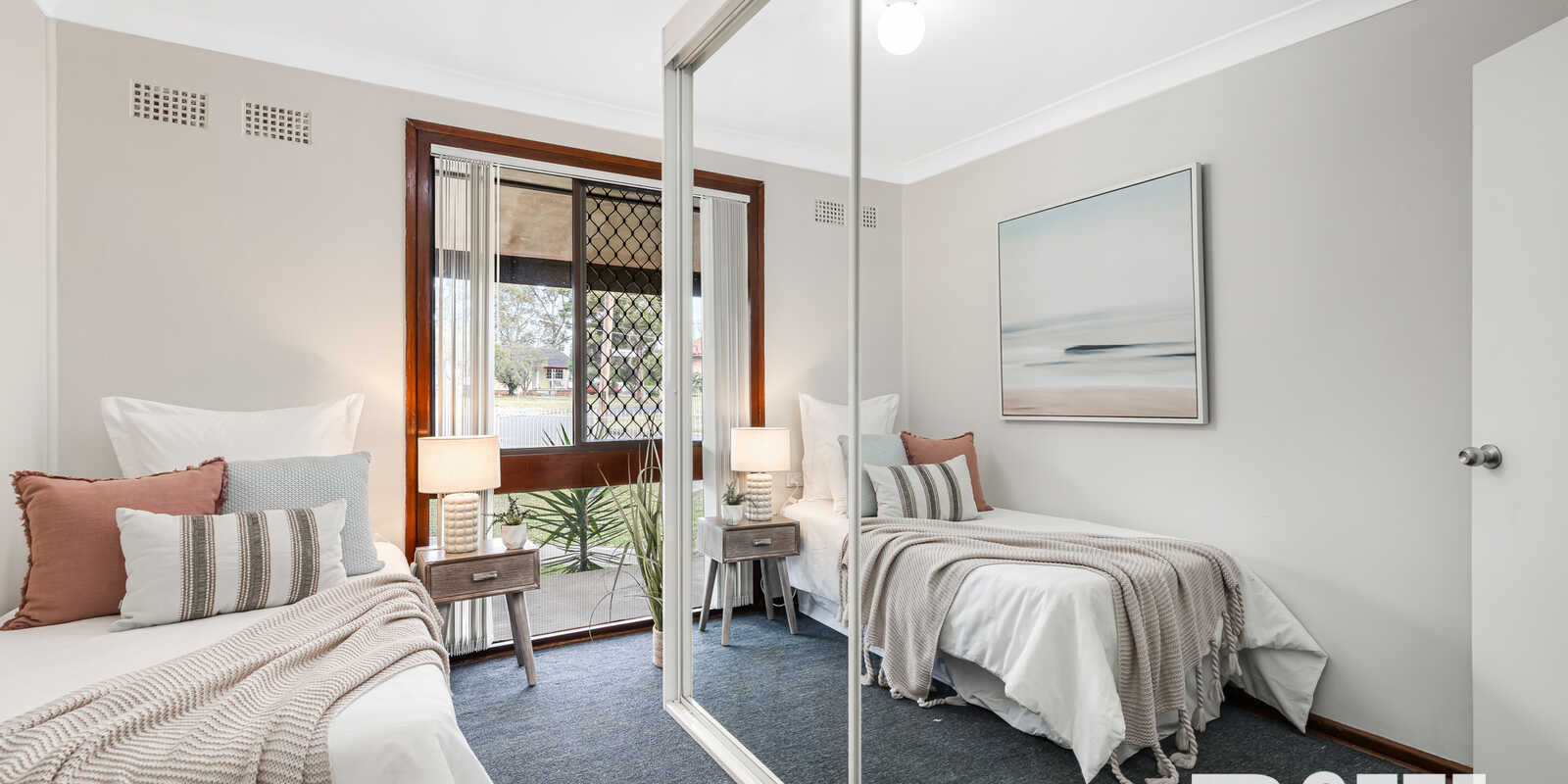 27 Niland Crescent Blackett