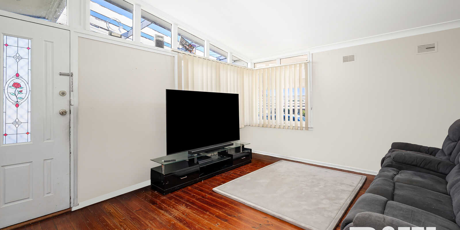 8 Hales Place Blackett 8 Hales Place Blackett