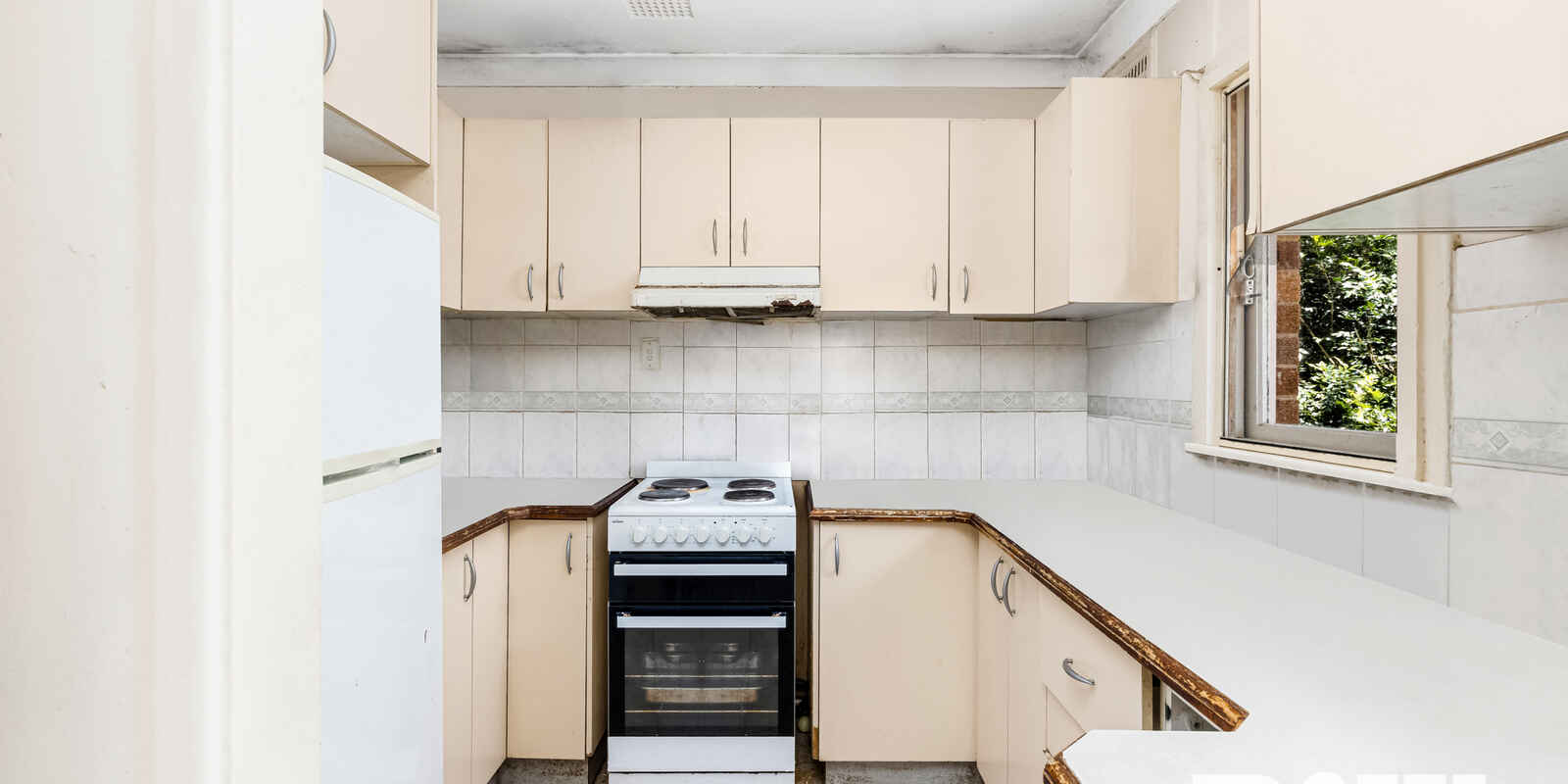 28 Leyte Avenue Lethbridge Park