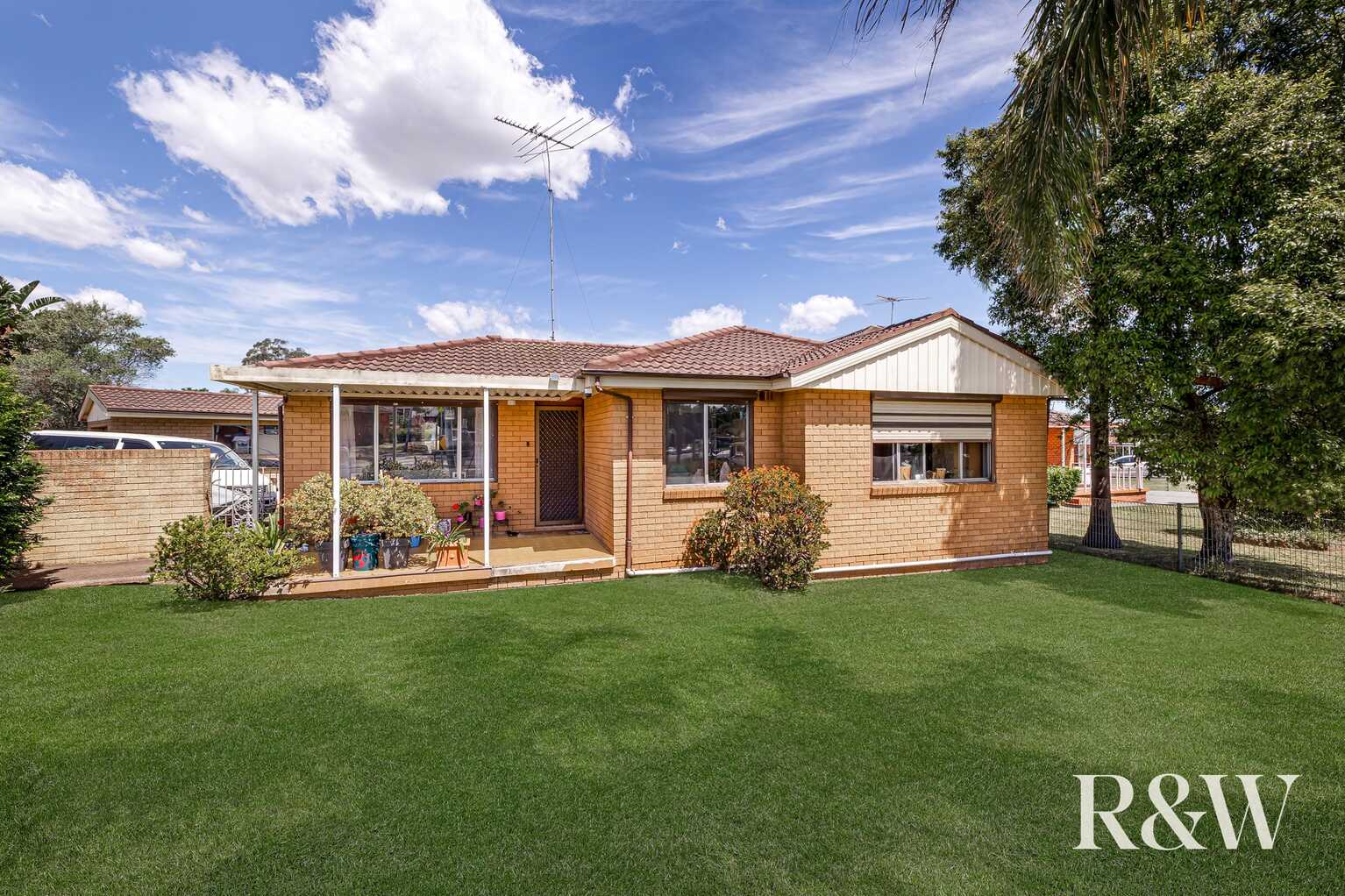 1 Mundin Street Doonside 1 Mundin Street Doonside
