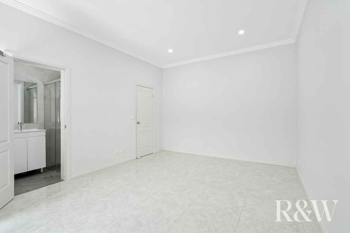 1/111 Melbourne Street Oxley Park