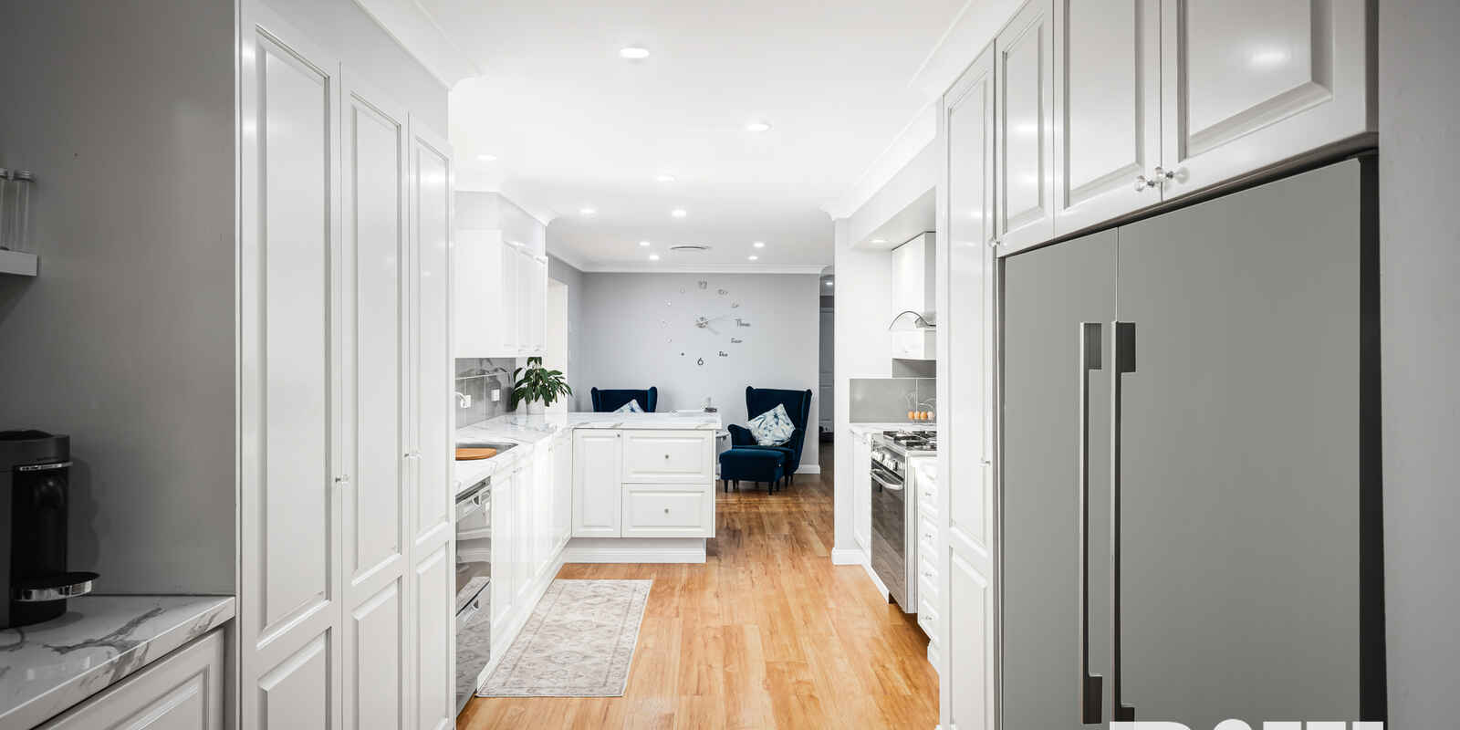 17 Clare Crescent Oakville