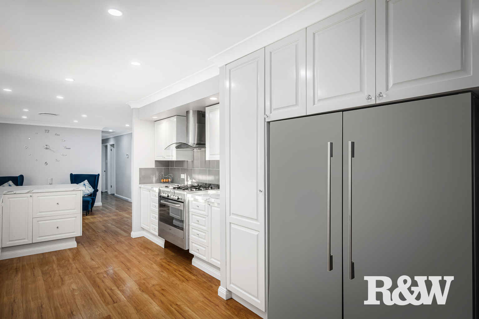 17 Clare Crescent Oakville 17 Clare Crescent Oakville