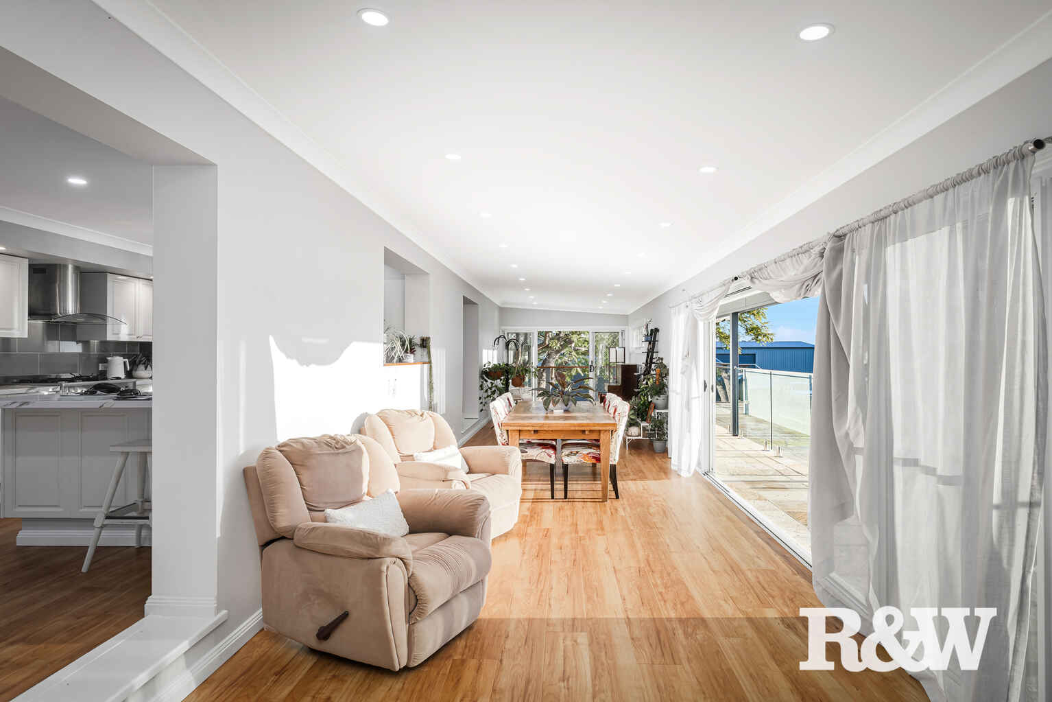 17 Clare Crescent Oakville 17 Clare Crescent Oakville