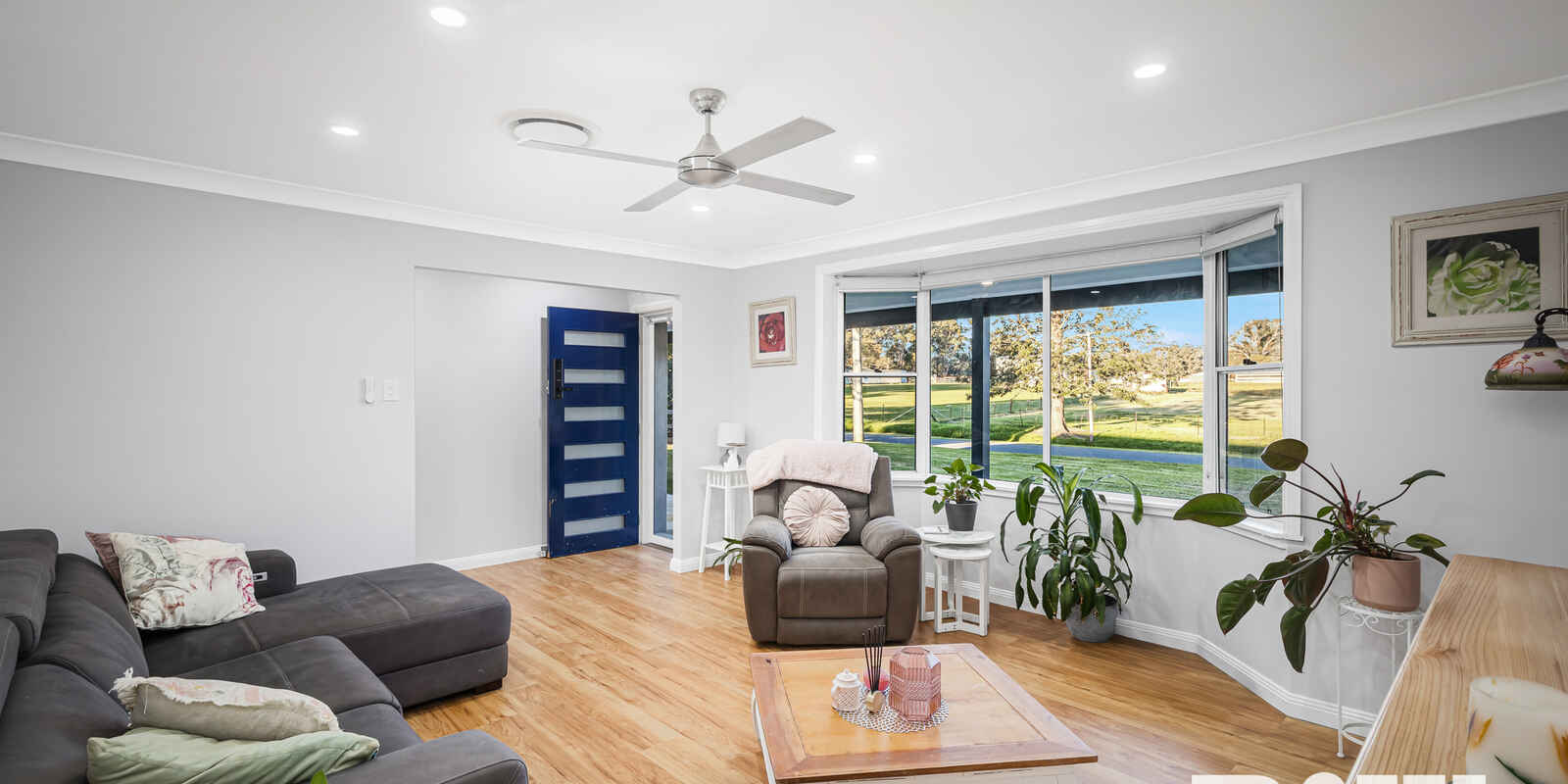 17 Clare Crescent Oakville