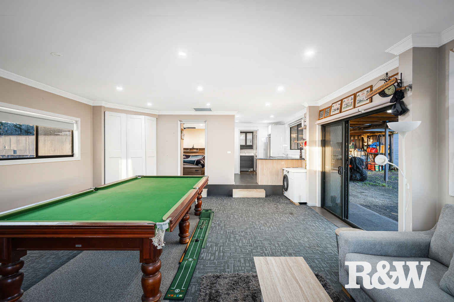 17 Clare Crescent Oakville 17 Clare Crescent Oakville