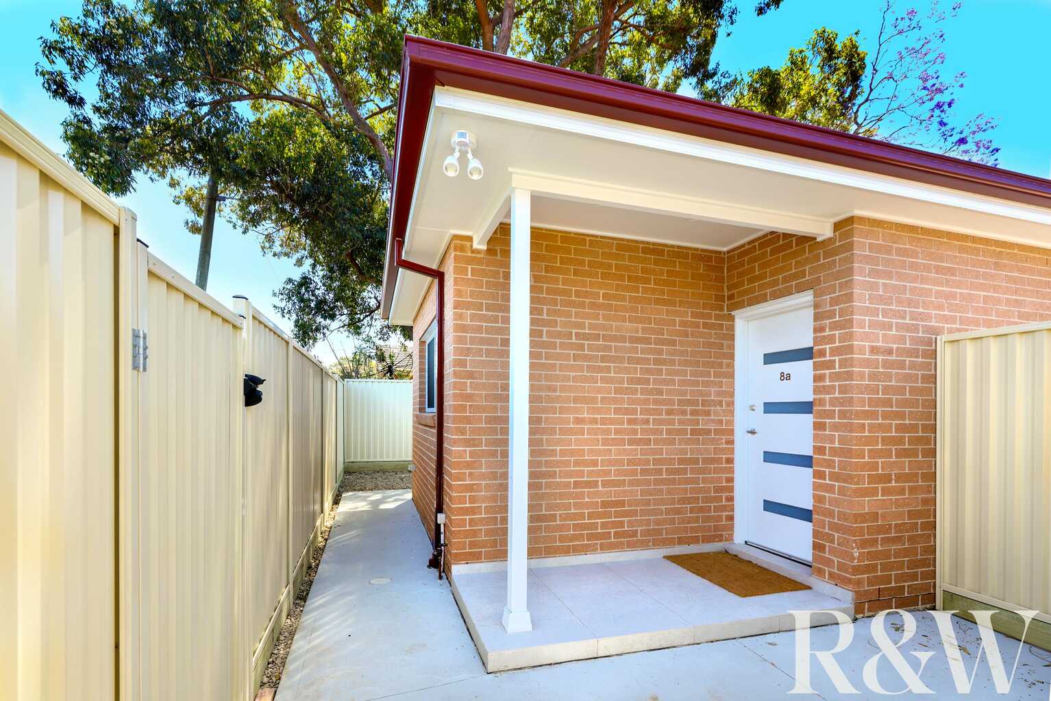 8a Westcombe Place Rooty Hill