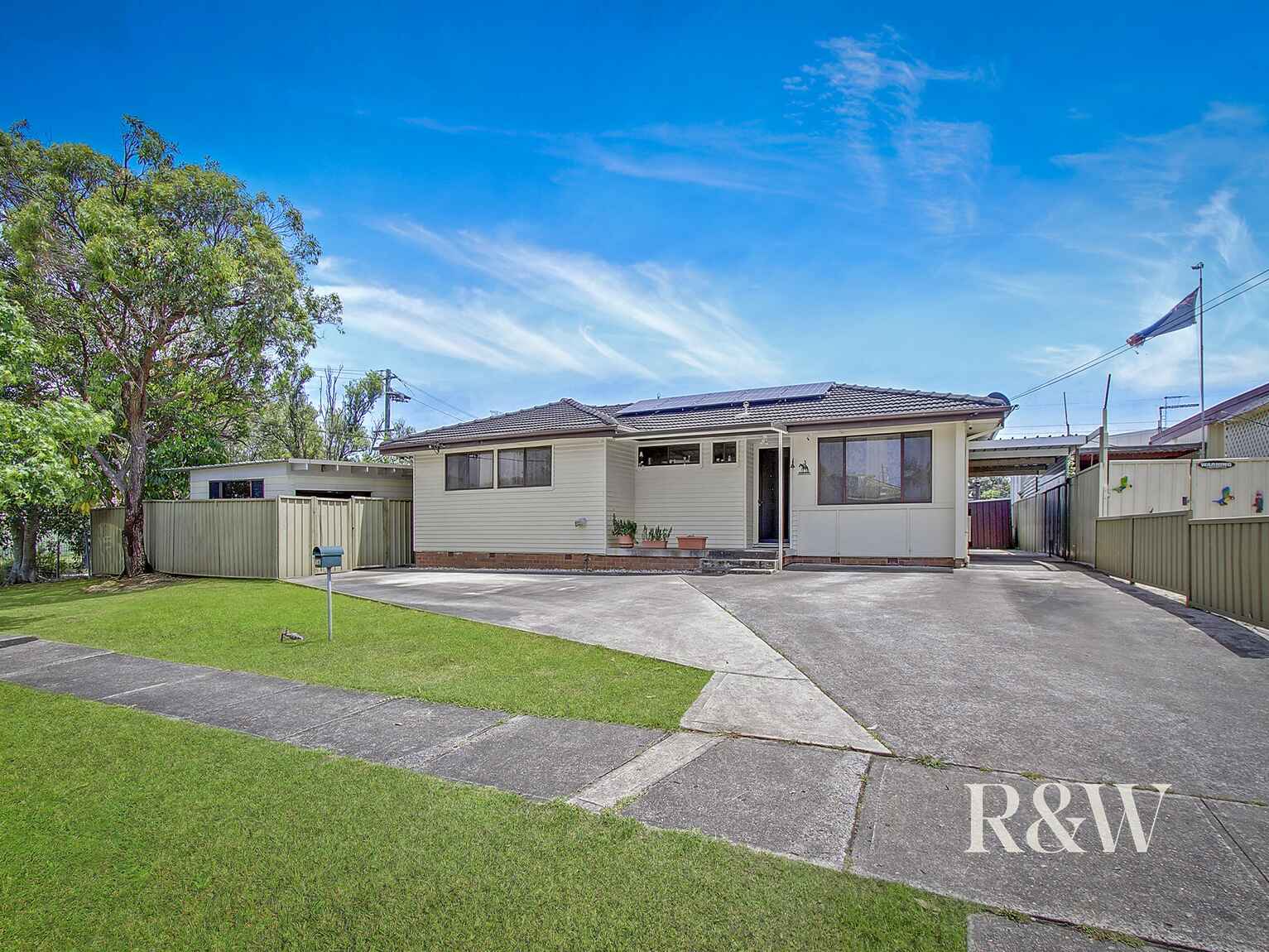 16 Saidor Road Whalan