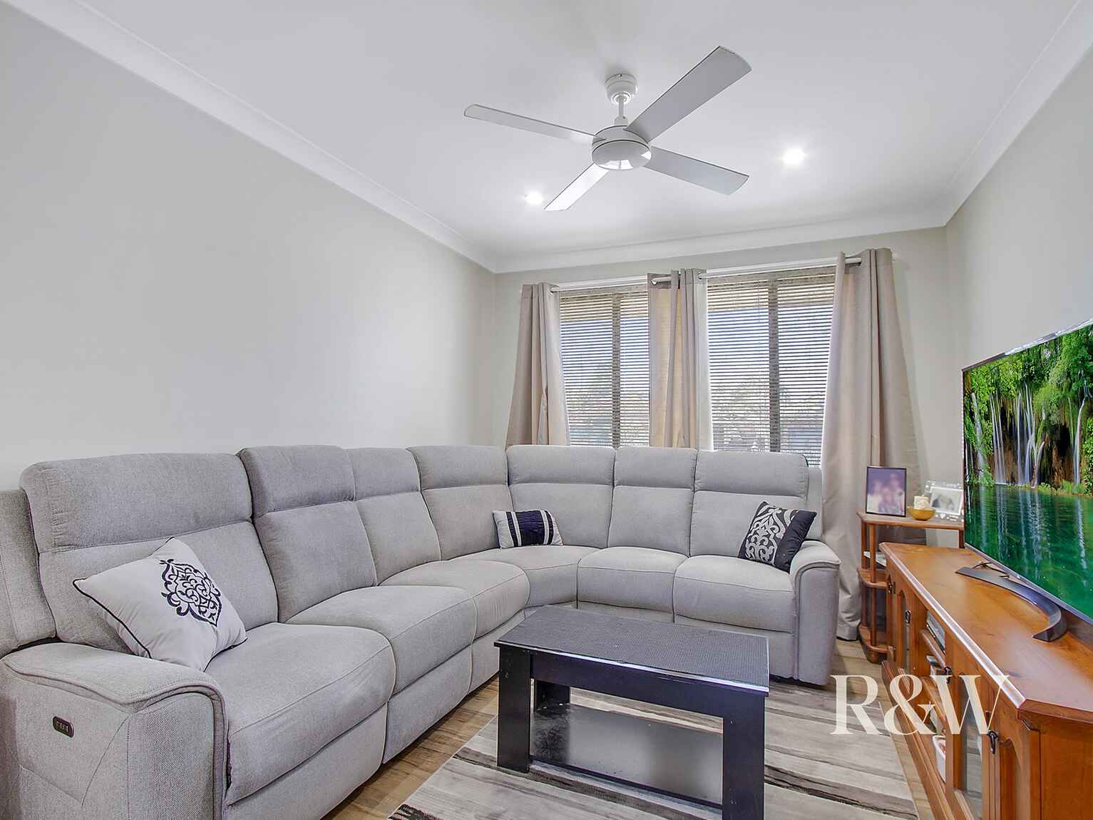 16 Saidor Road Whalan