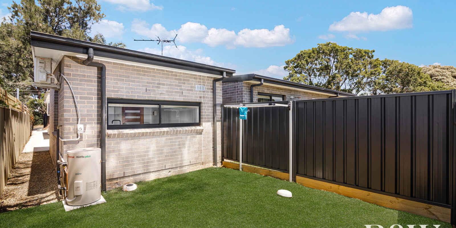 67 & 67A Bougainville Road Lethbridge Park 67 & 67A Bougainville Road Lethbridge Park