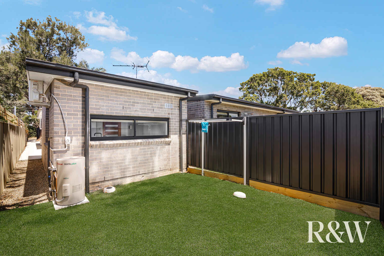 67 & 67A Bougainville Road Lethbridge Park 67 & 67A Bougainville Road Lethbridge Park