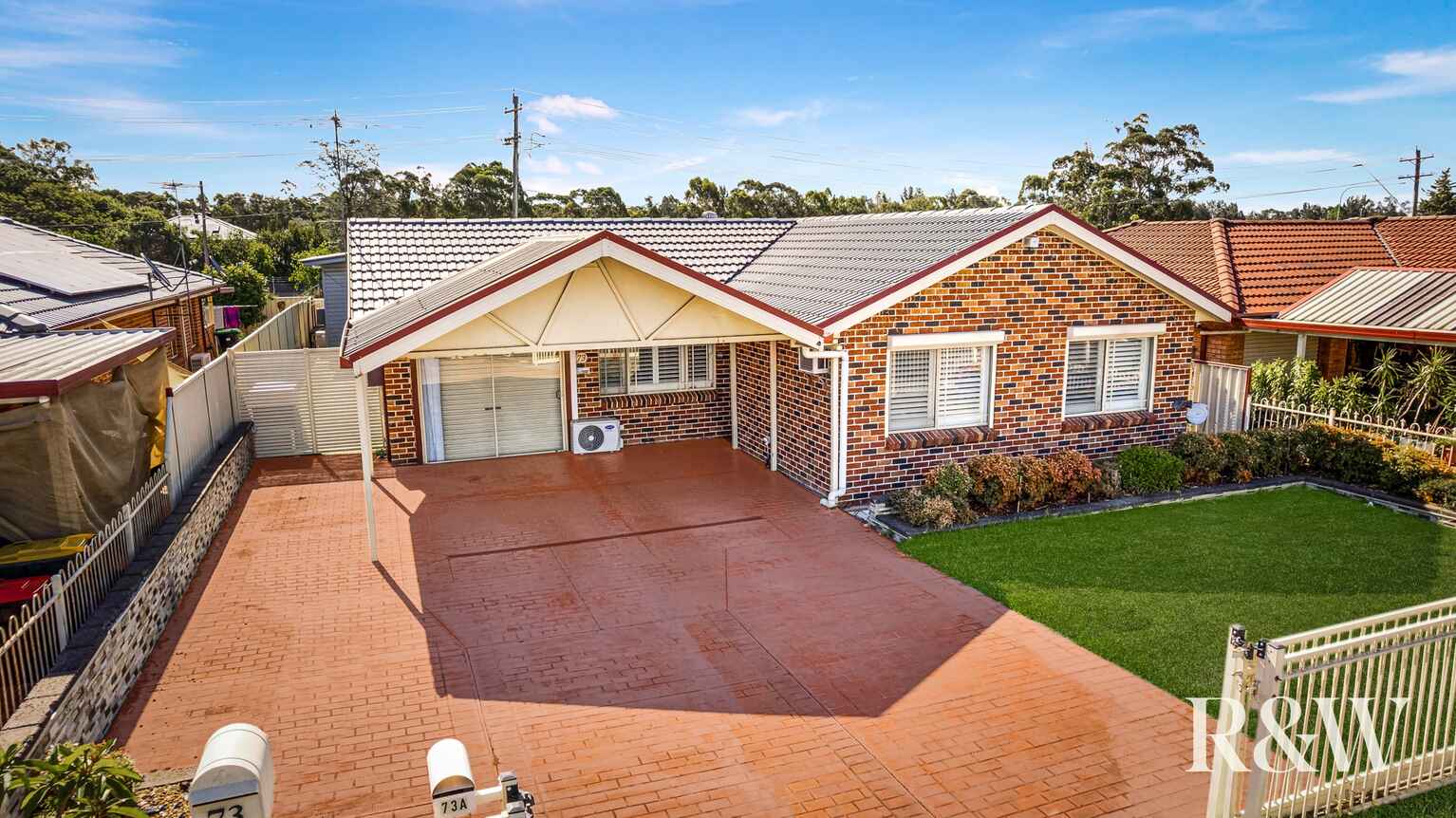 73 & 73a Carroll Crescent Plumpton