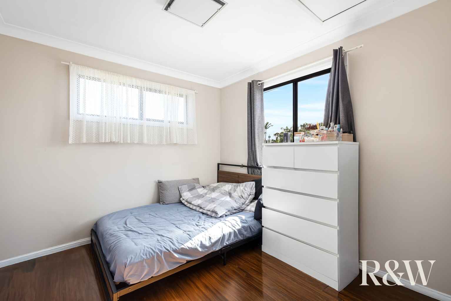 73 & 73a Carroll Crescent Plumpton