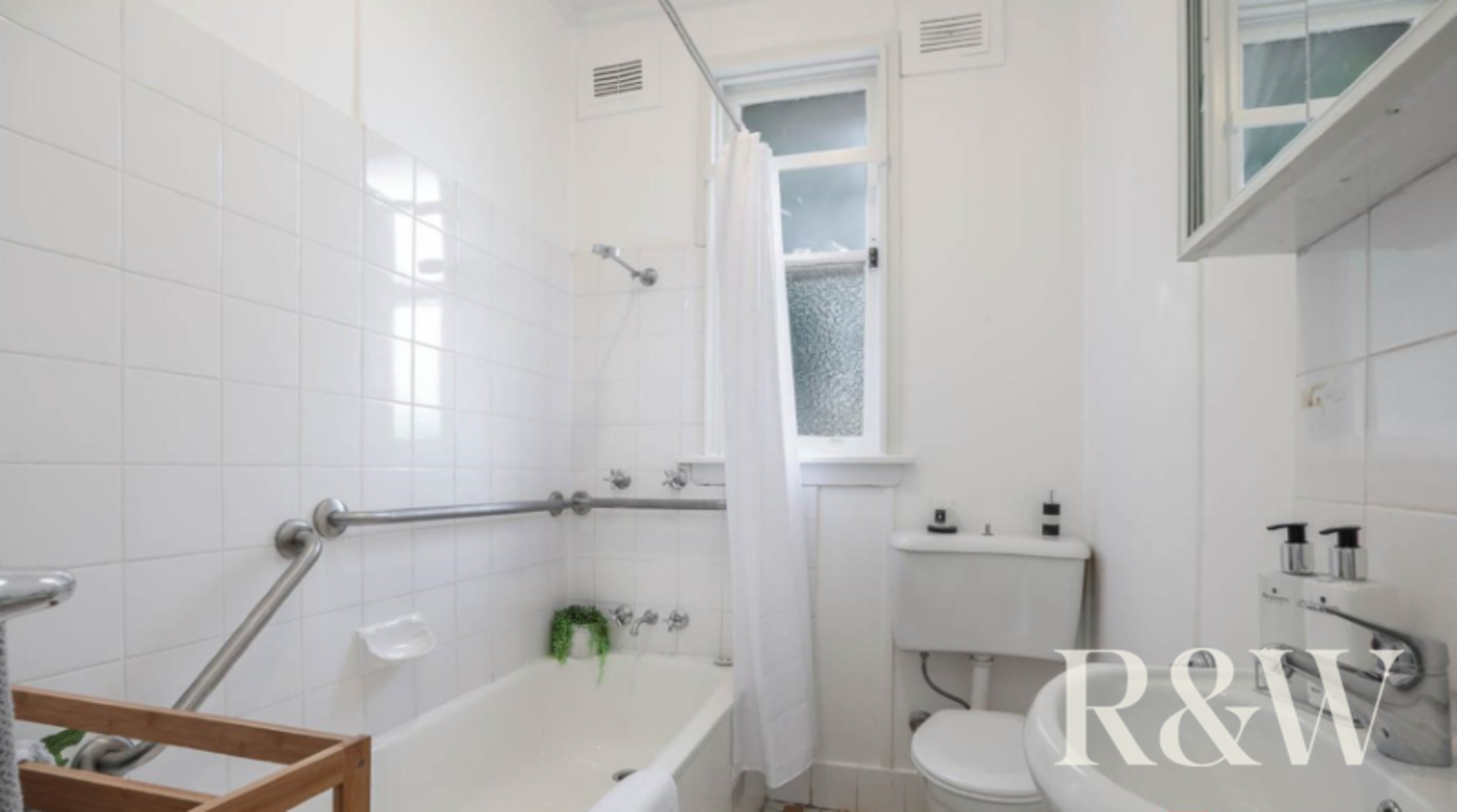 27 Moffat Drive Lalor Park