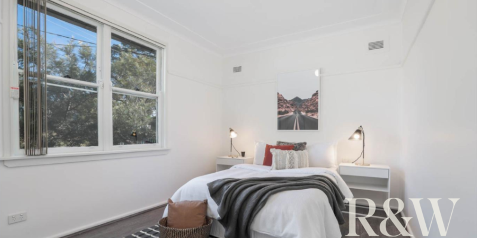 27 Moffat Drive Lalor Park