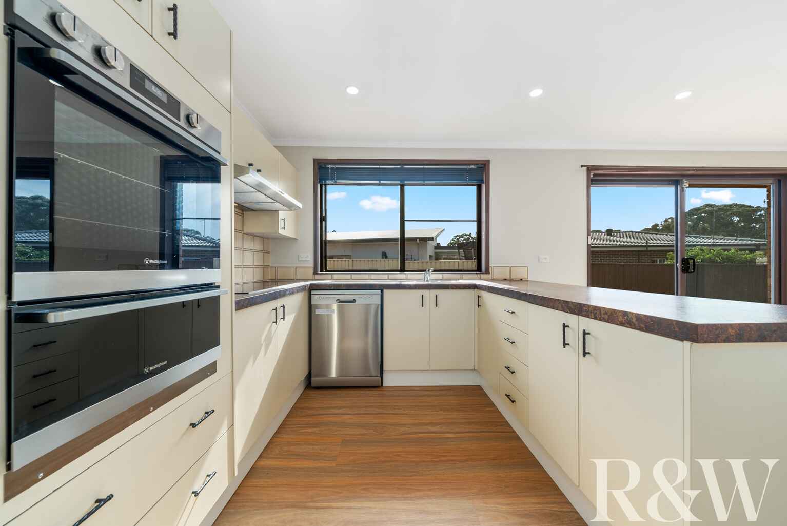 20 Arundel Park Drive St Clair