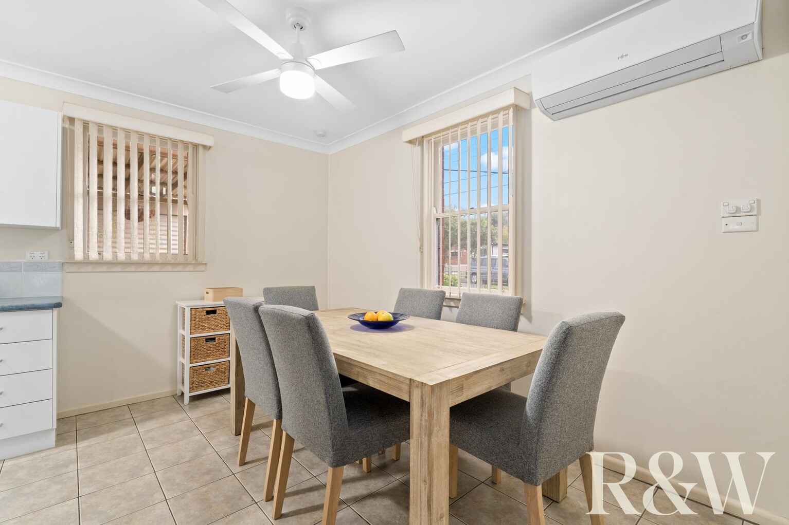 19 Melanesia Avenue Lethbridge Park