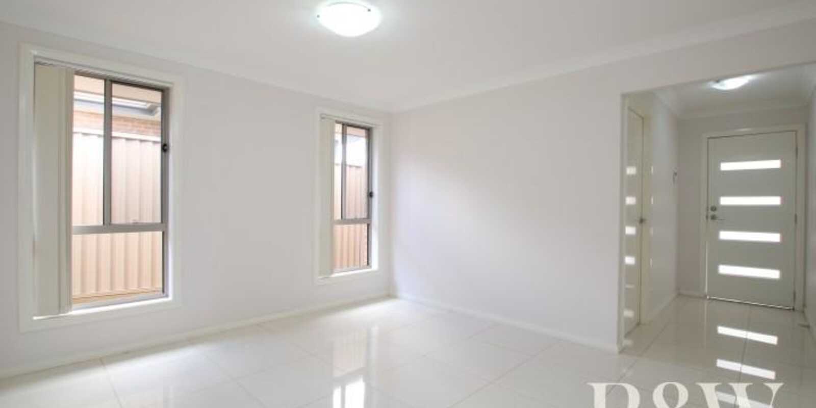 3b Binalong Road Jordan Springs