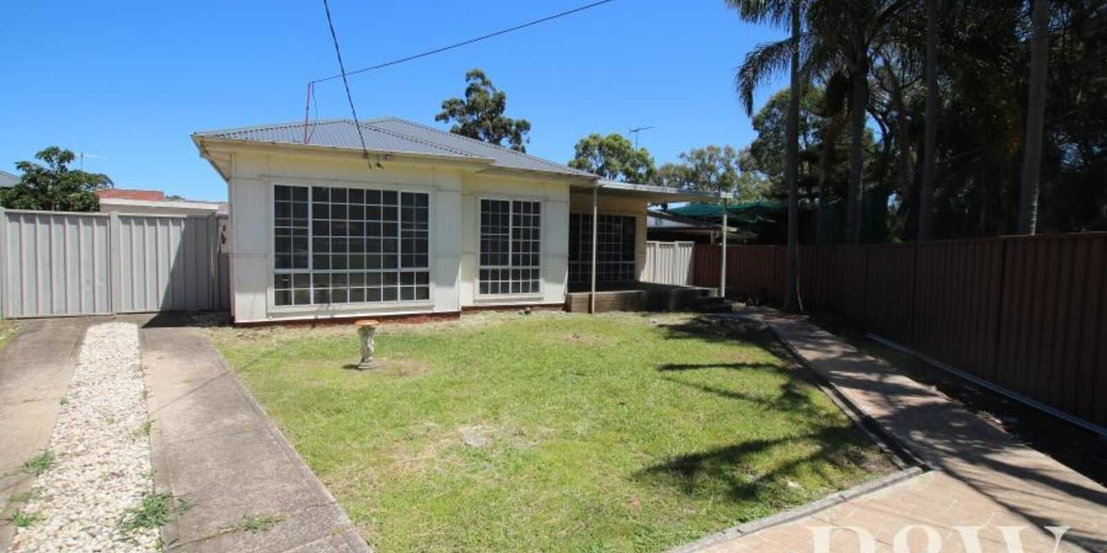 8 Waugh Crescent Blacktown