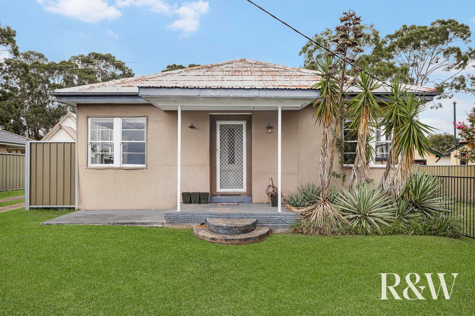 82 Monfarville Street St Marys