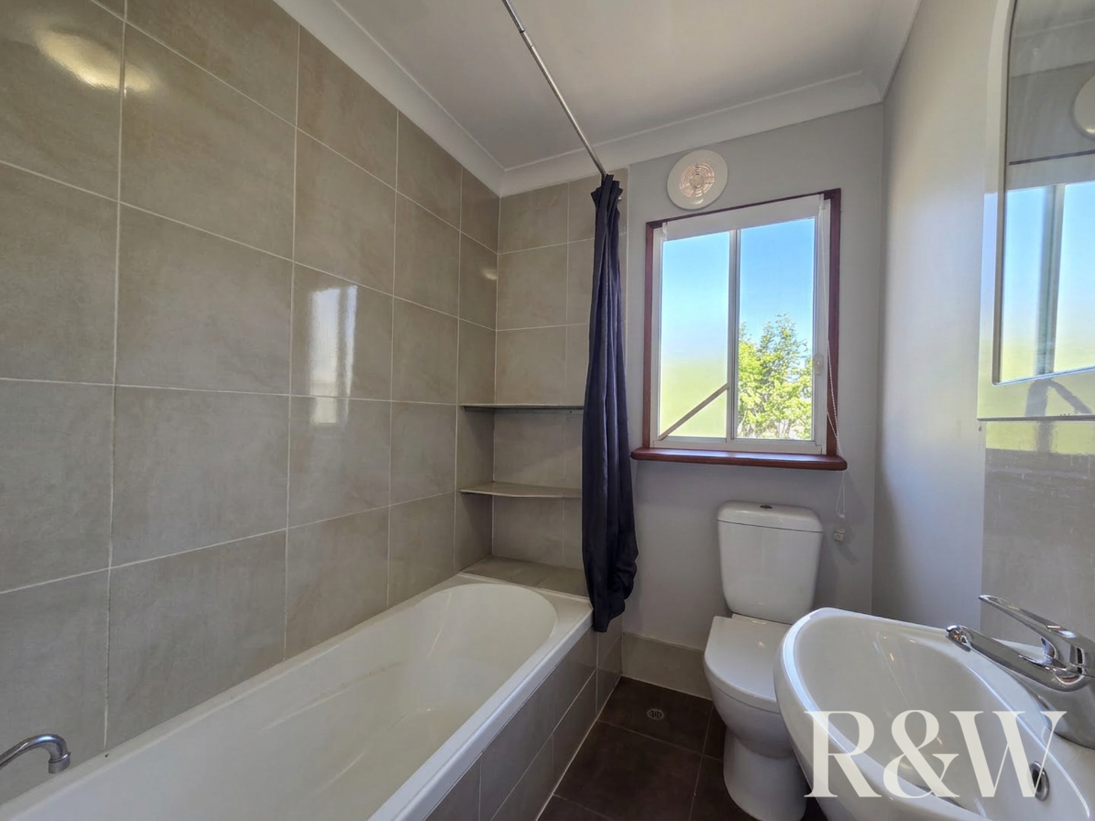 15 Kurama Crescent Whalan 15 Kurama Crescent Whalan