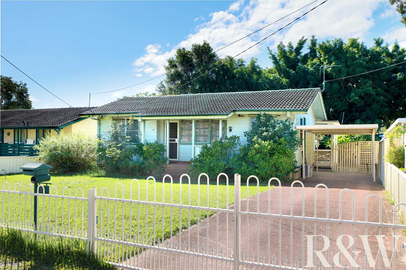 15 Halinda Street Whalan