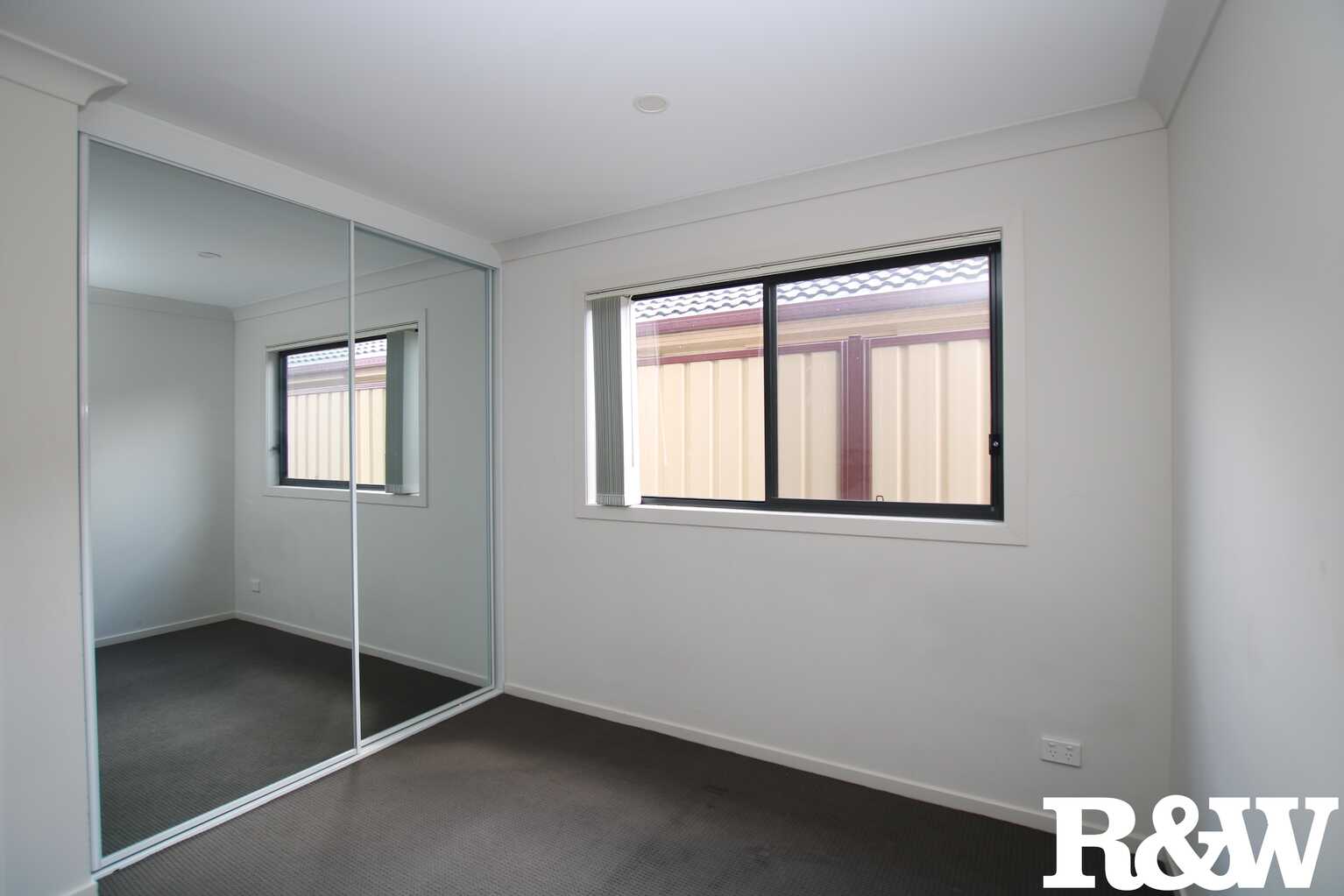 10A Dale Grove Hebersham