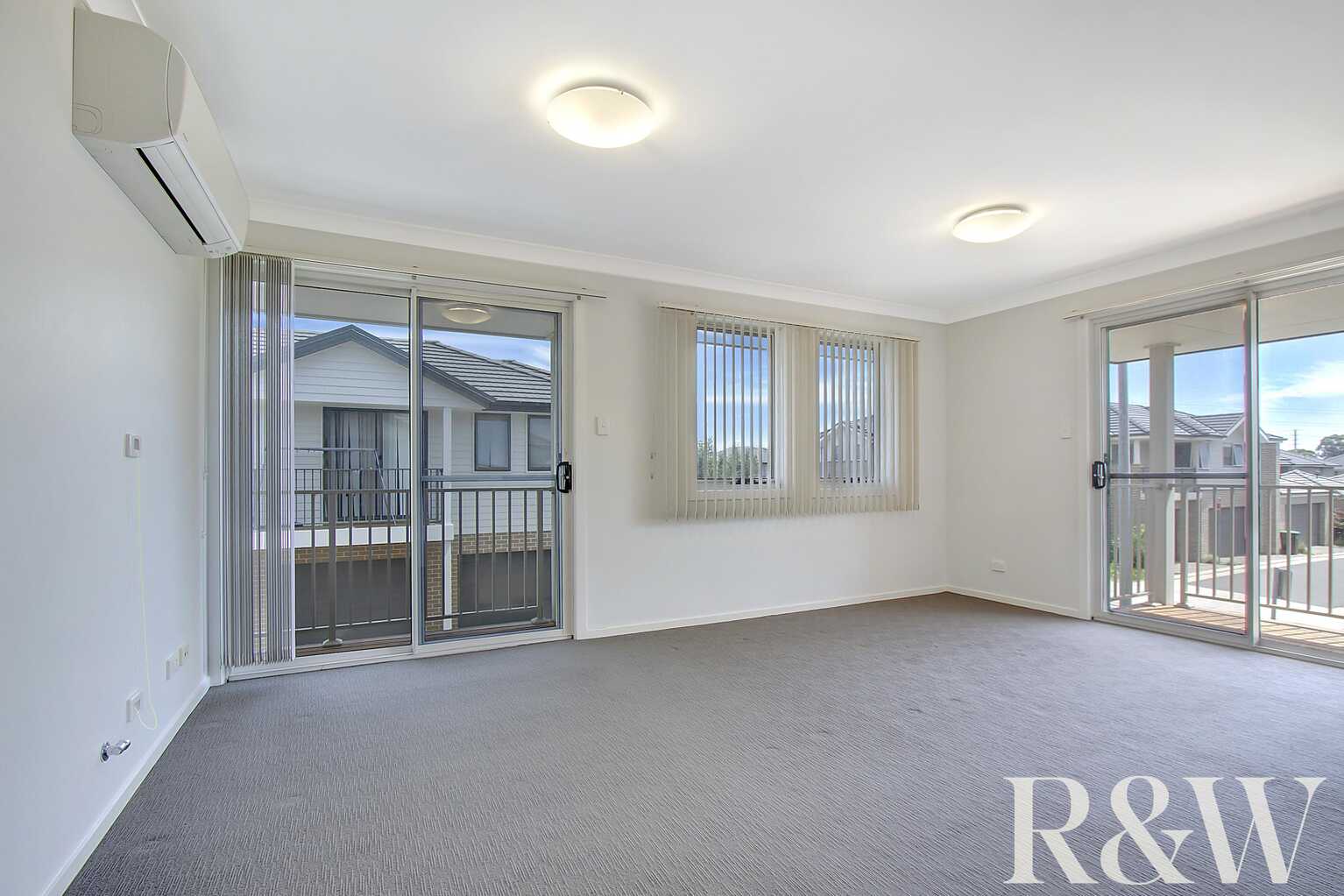 3/21 Sydney Smith Drive Penrith