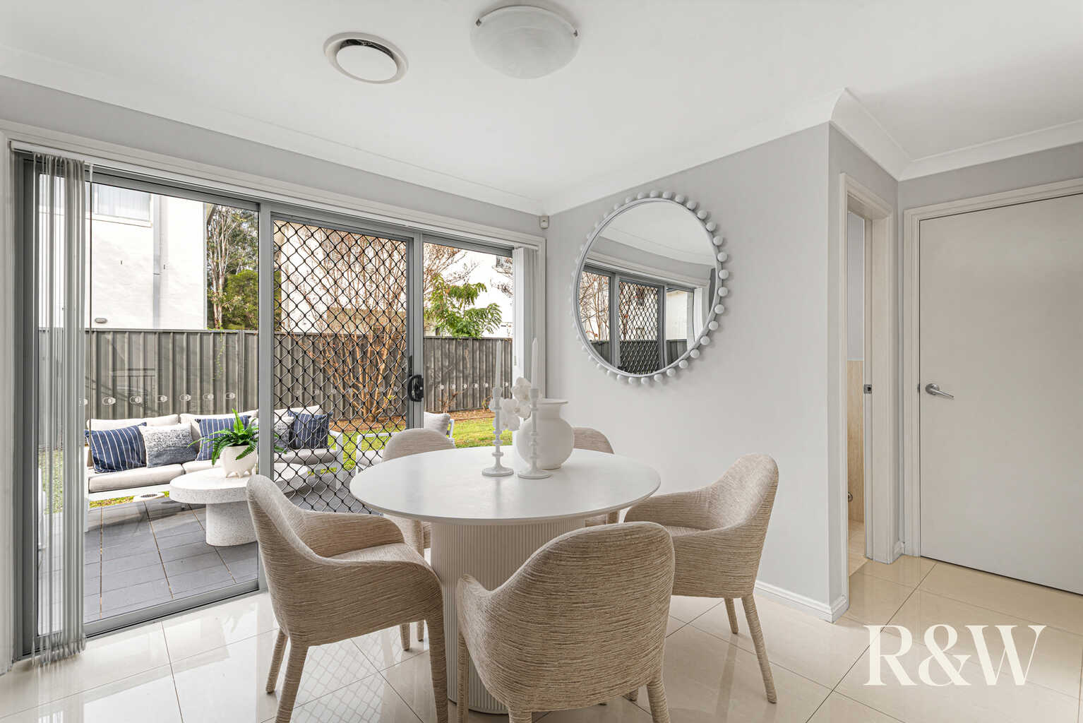 25/30 Australis Drive Ropes Crossing