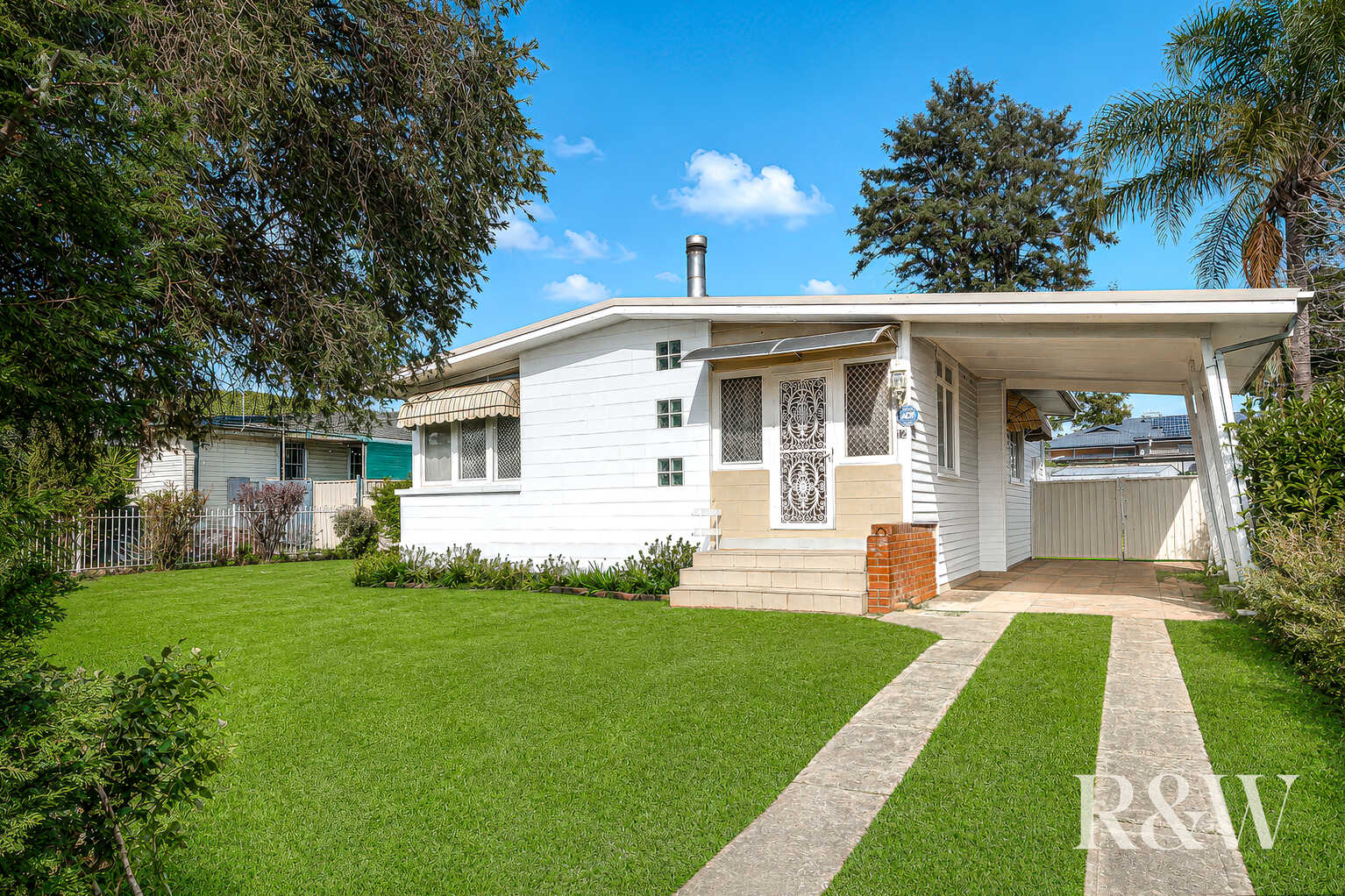 12 Fitzgerald Crescent Blackett