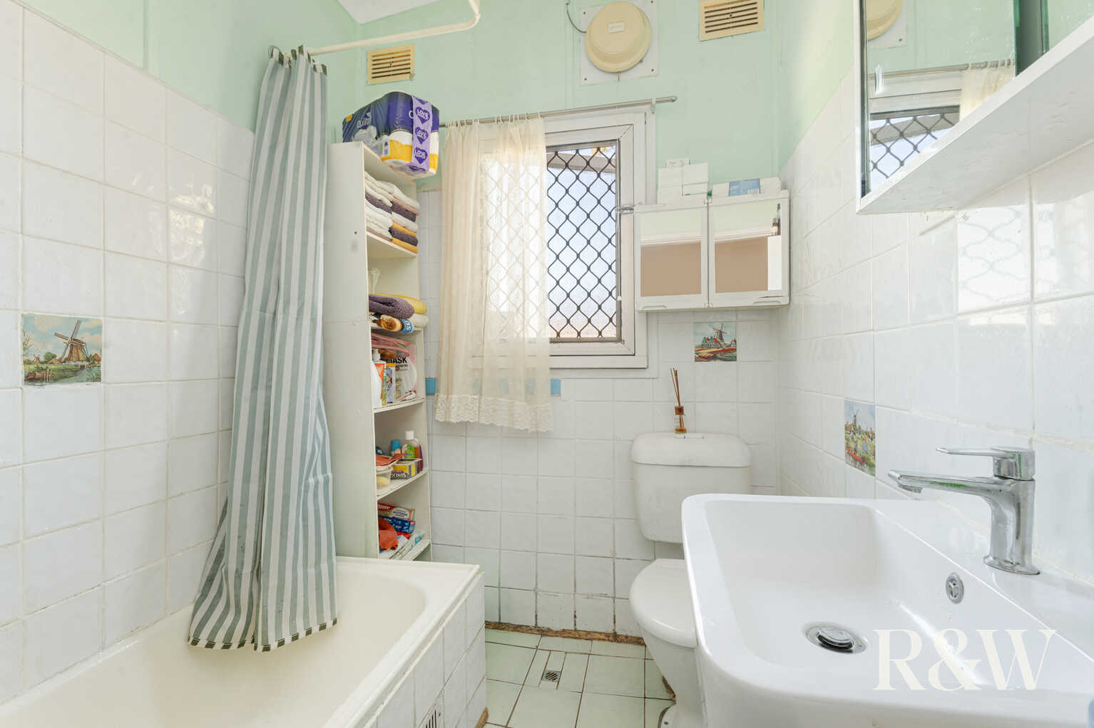 12 Fitzgerald Crescent Blackett