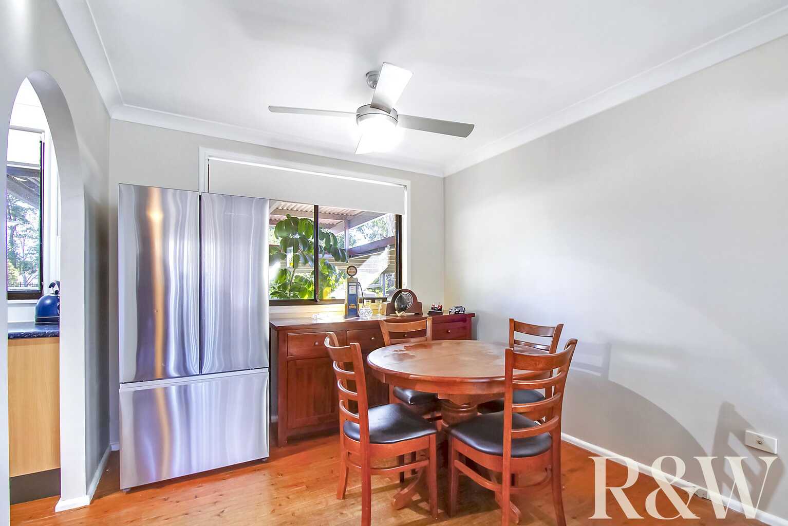 5 White Place Rooty Hill