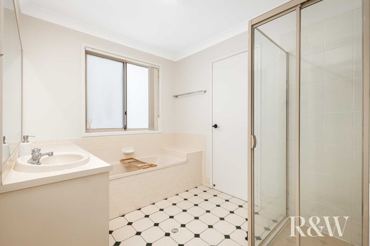 9A Dimascio Place Oakhurst 9A Dimascio Place Oakhurst