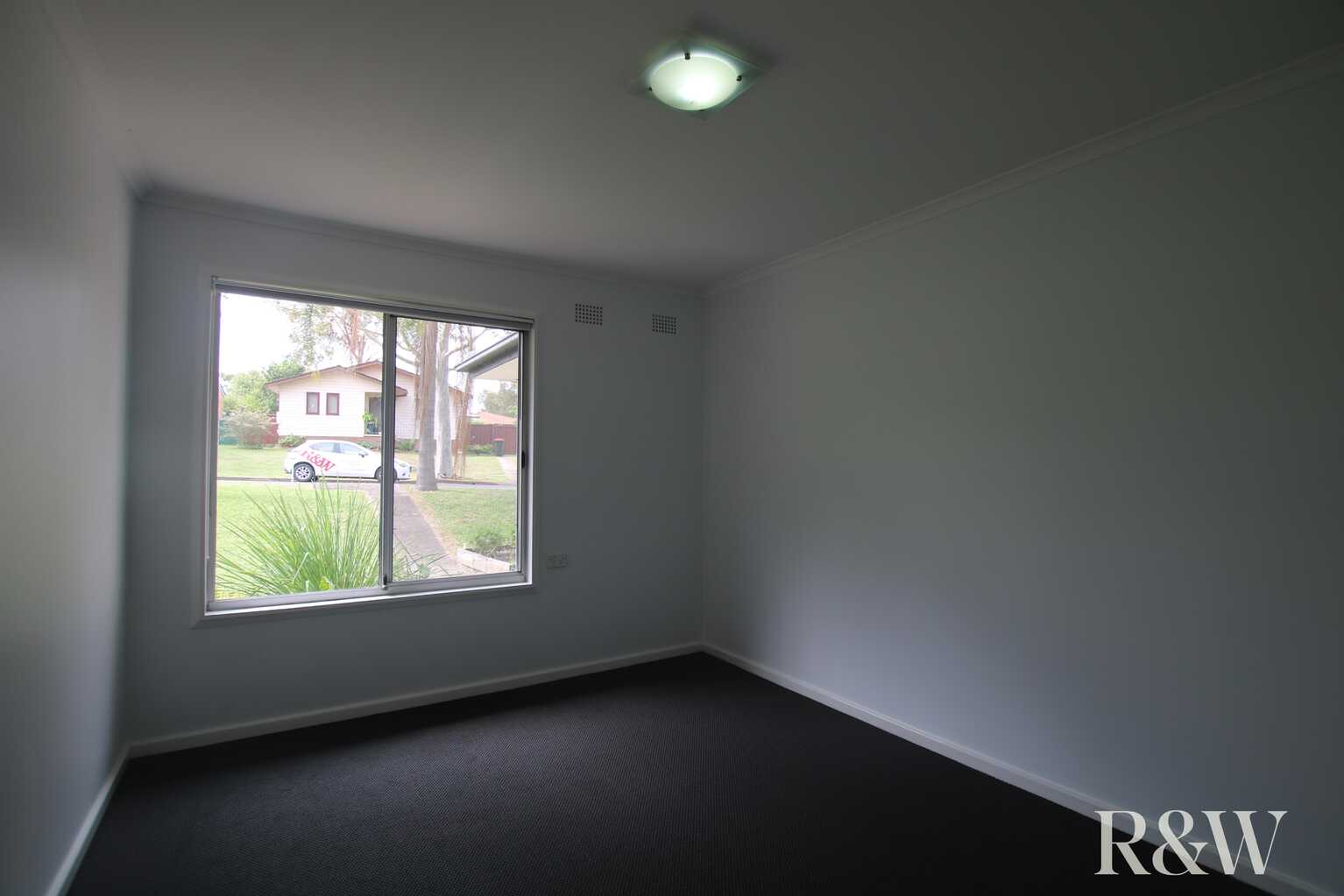 4 Melkarth Place Doonside